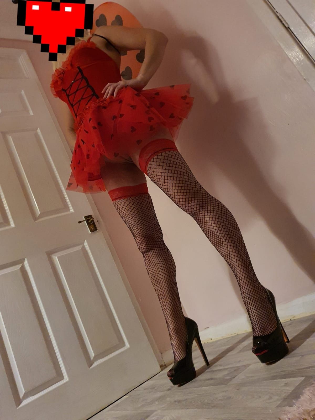 https://cdn.adultwork.com/gallery/G12/8402833.jpg