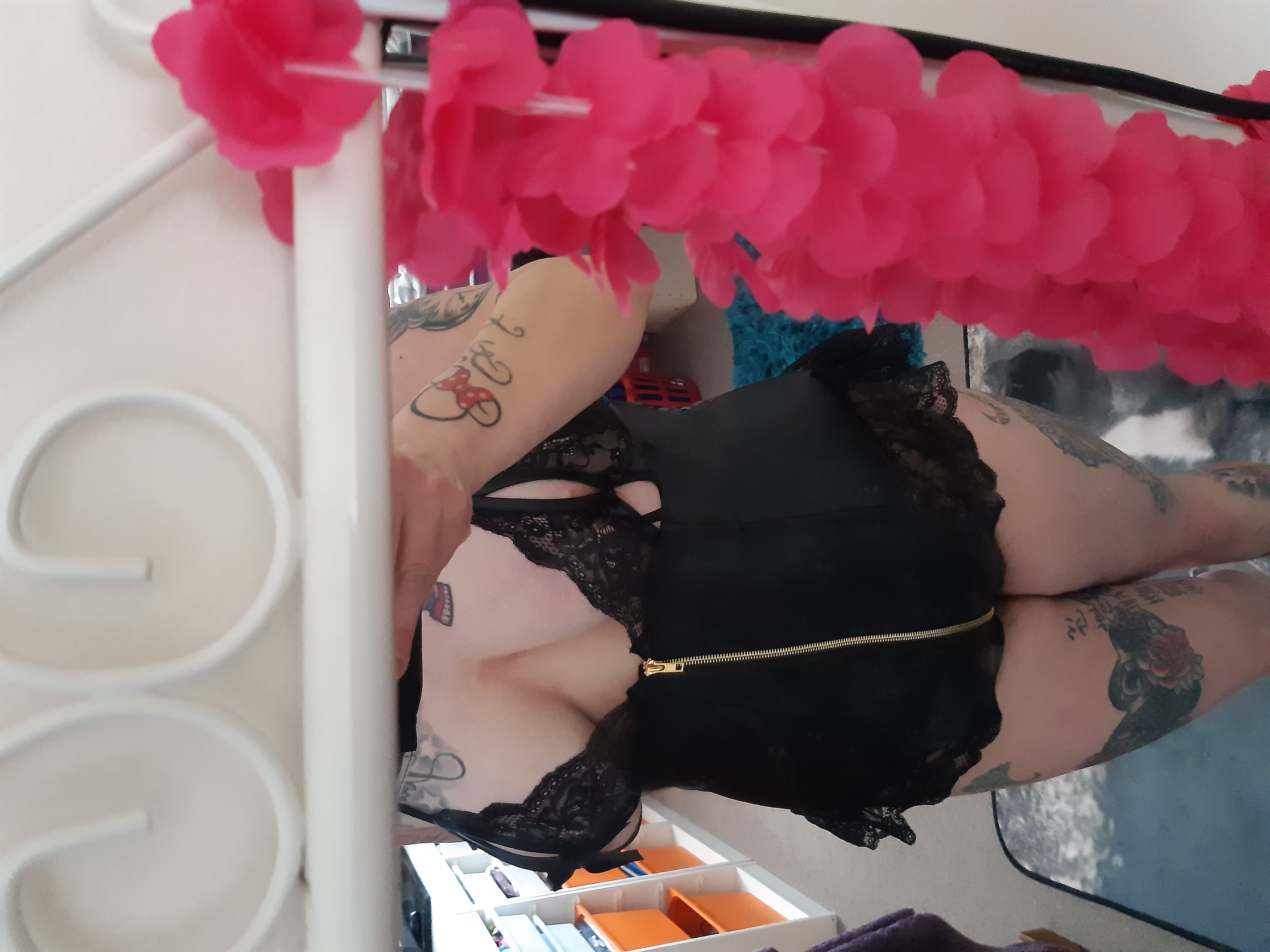 https://cdn.adultwork.com/gallery/G12/8402985.jpg