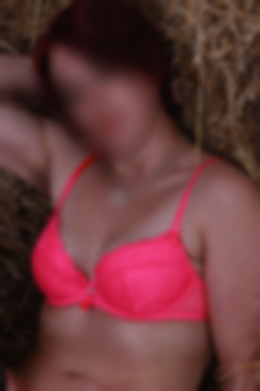 https://cdn.adultwork.com/gallery/G12/8404755.jpg