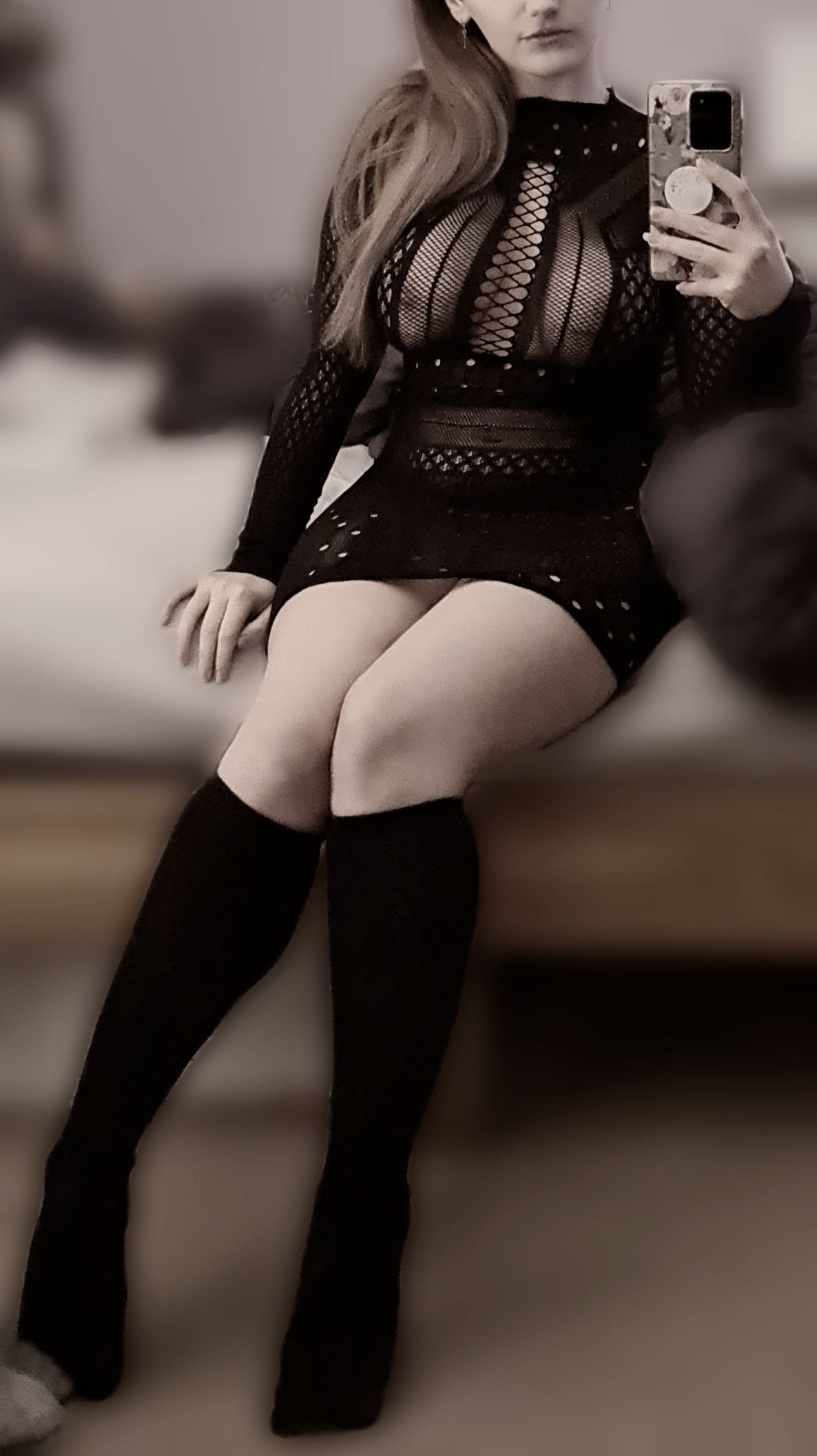 https://cdn.adultwork.com/gallery/G12/8406005.jpg