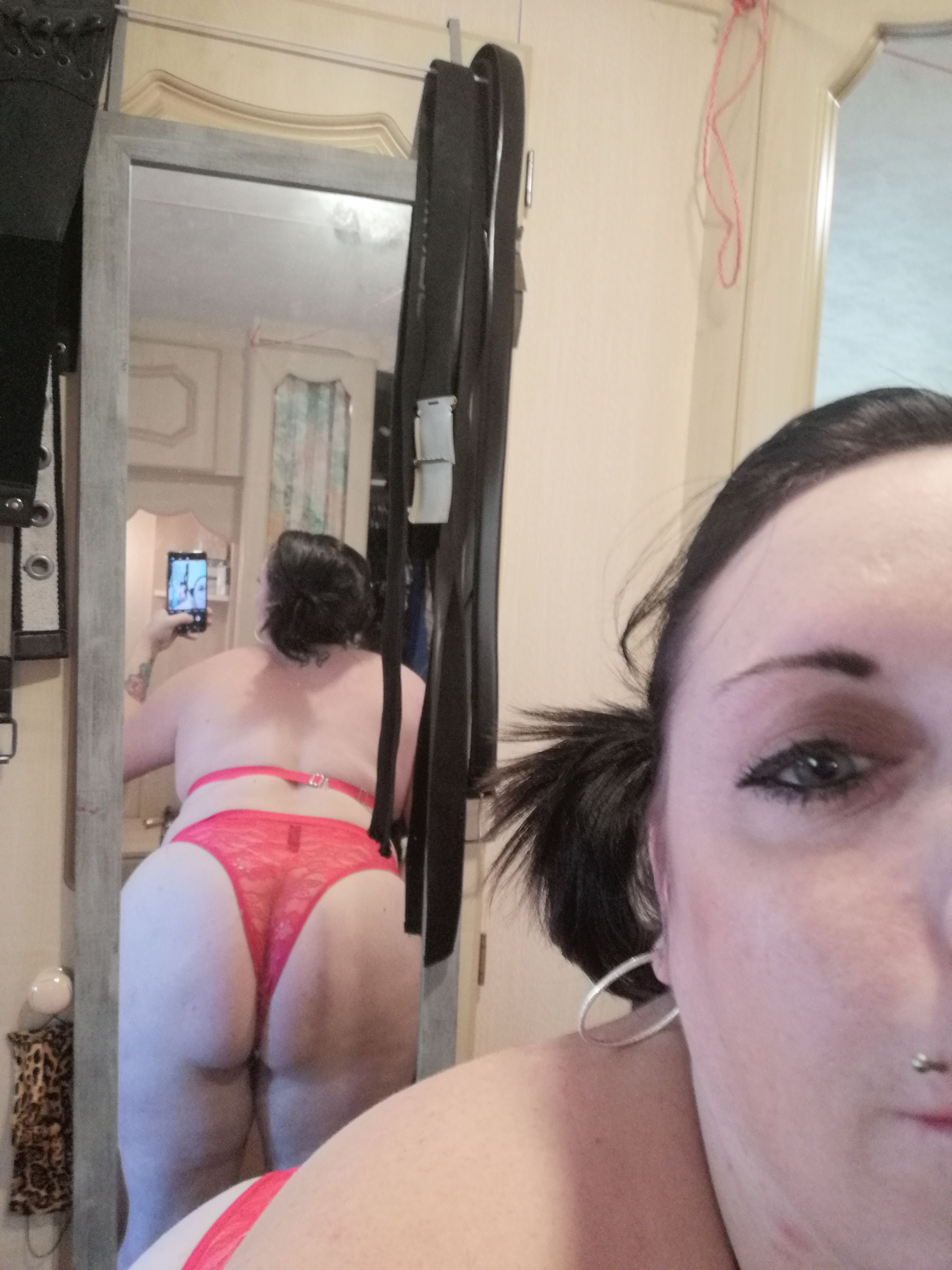 https://cdn.adultwork.com/gallery/G12/8406922.jpg