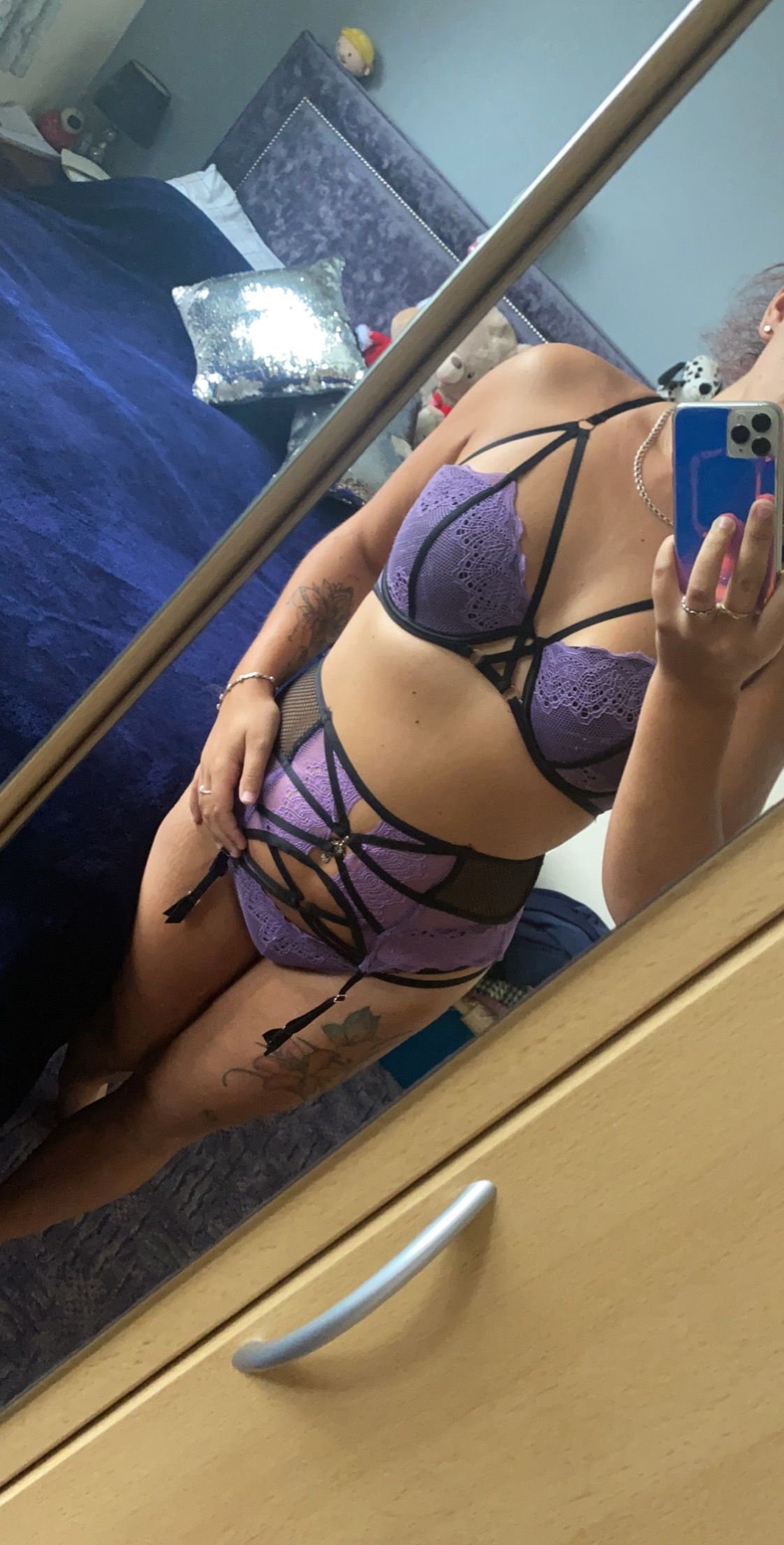 https://cdn.adultwork.com/gallery/G12/8408435.jpg