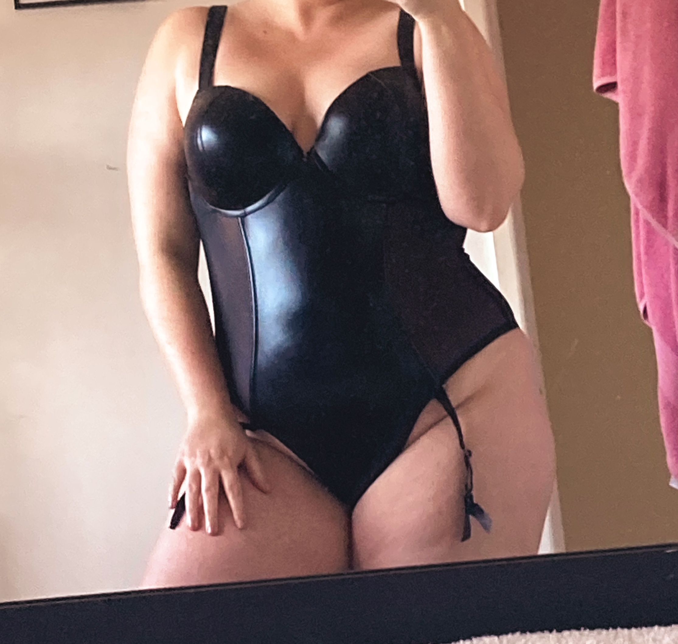 https://cdn.adultwork.com/gallery/G12/8408559.jpg