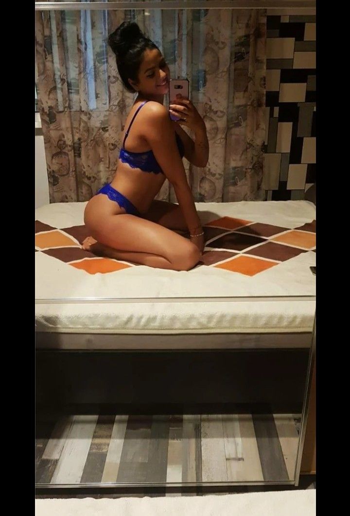 https://cdn.adultwork.com/gallery/G12/8411255.jpg