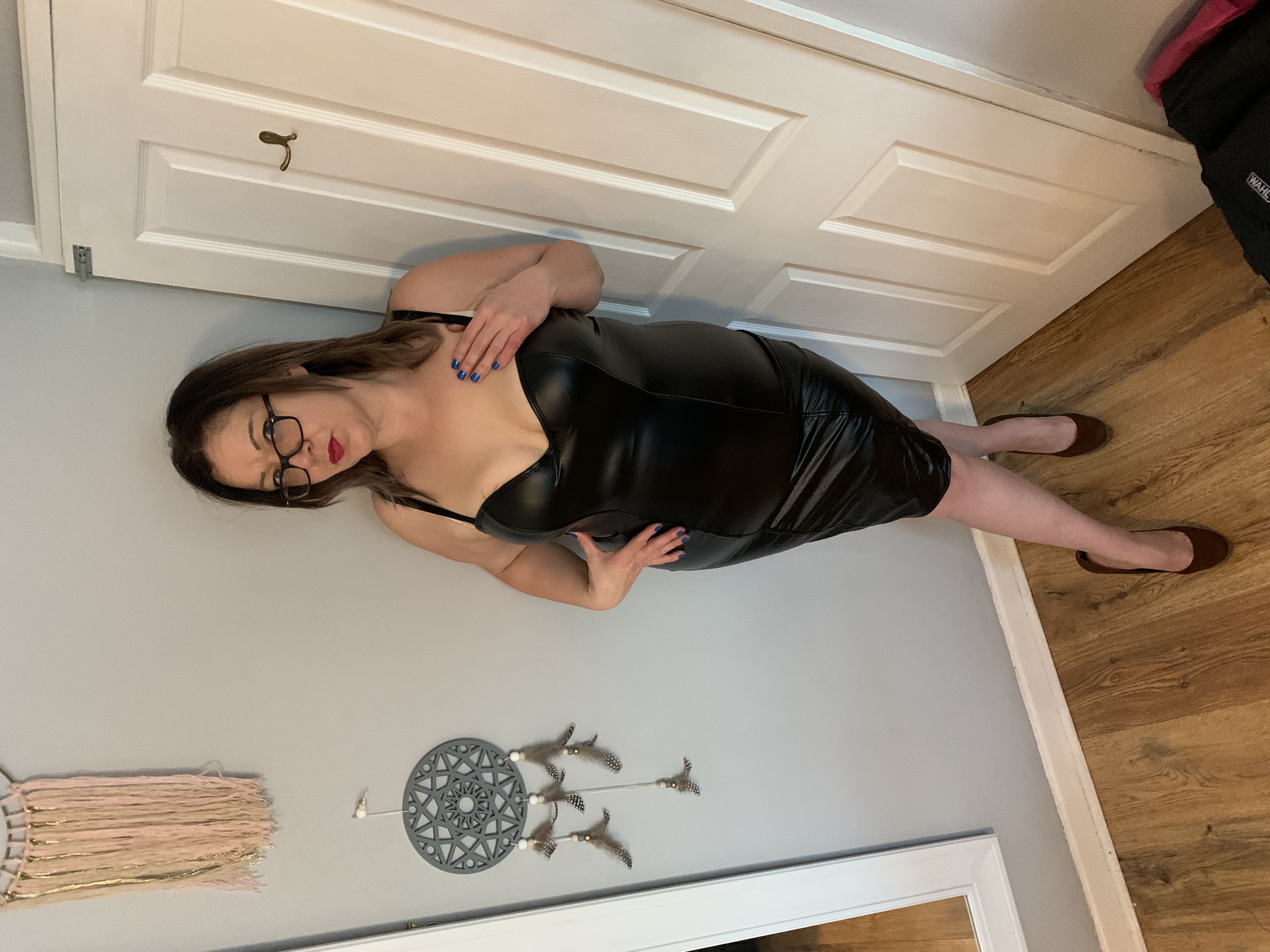 https://cdn.adultwork.com/gallery/G12/8411345.jpg