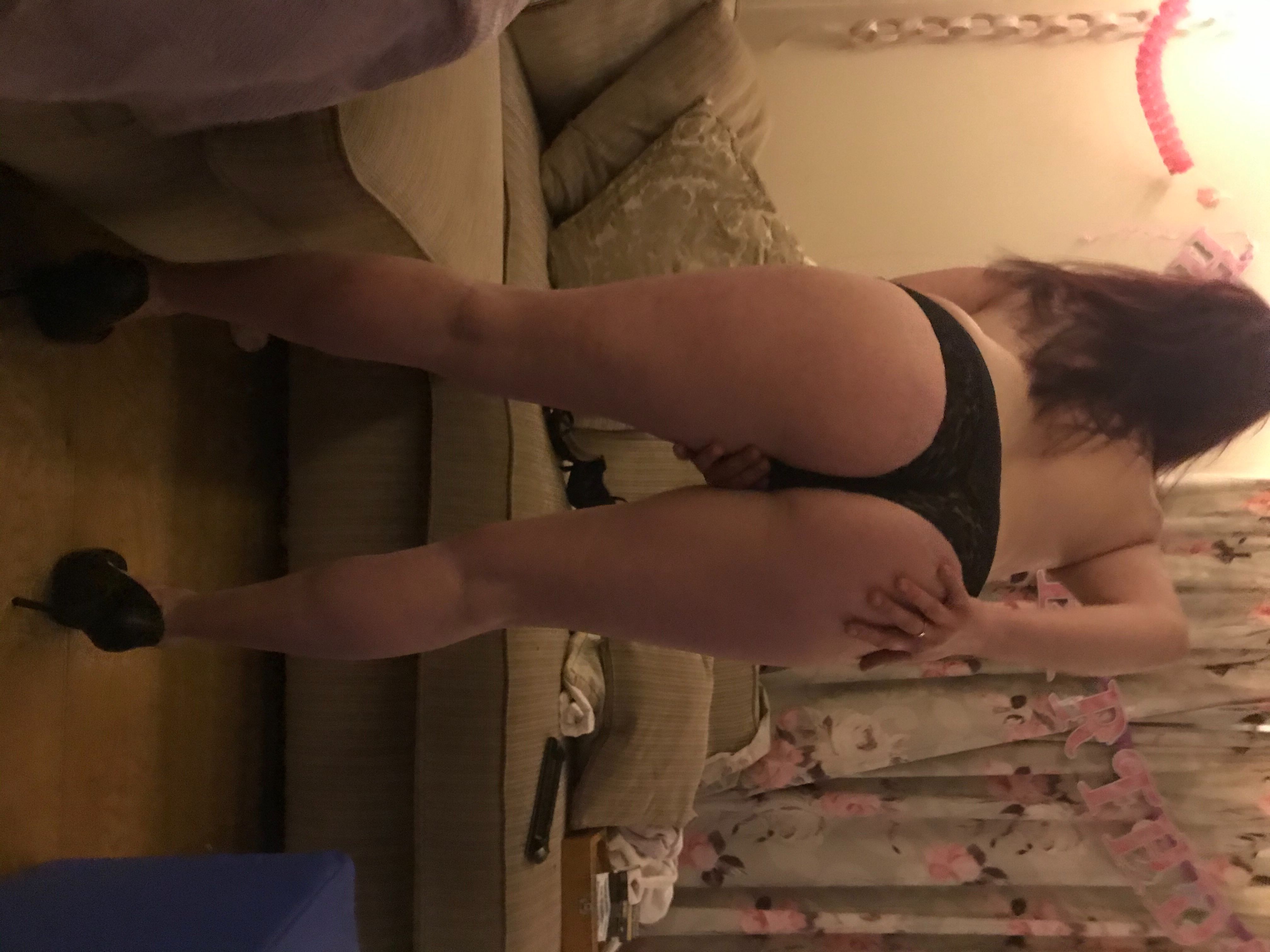 https://cdn.adultwork.com/gallery/G12/8412099.jpg