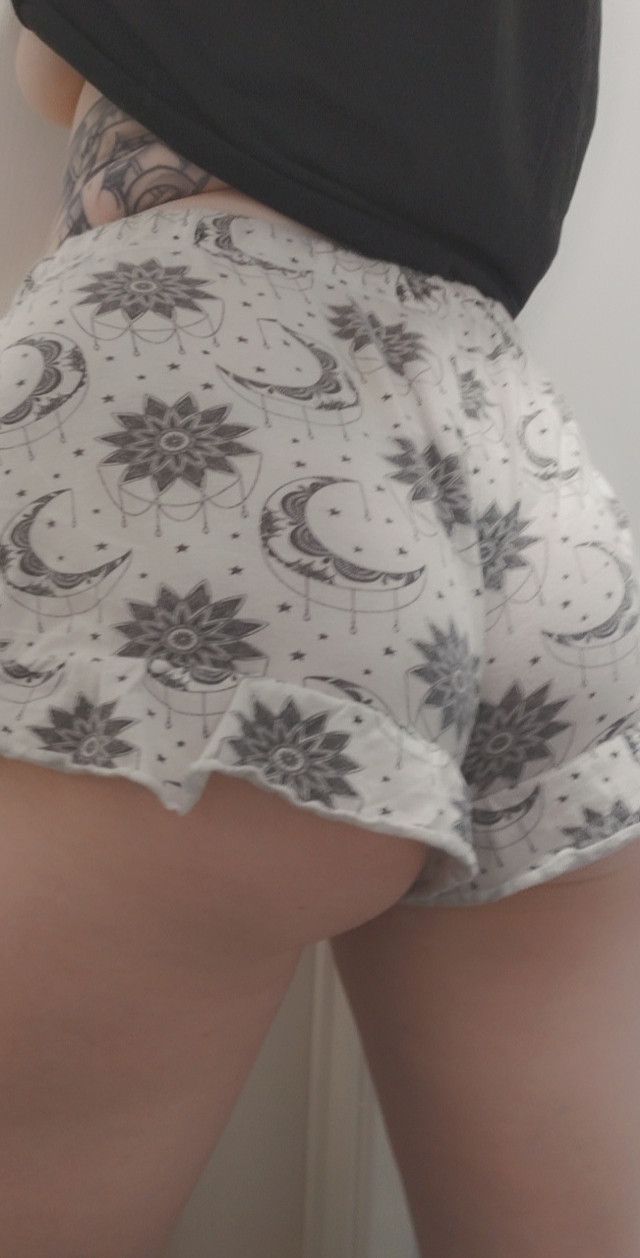 https://cdn.adultwork.com/gallery/G12/8416092.jpg