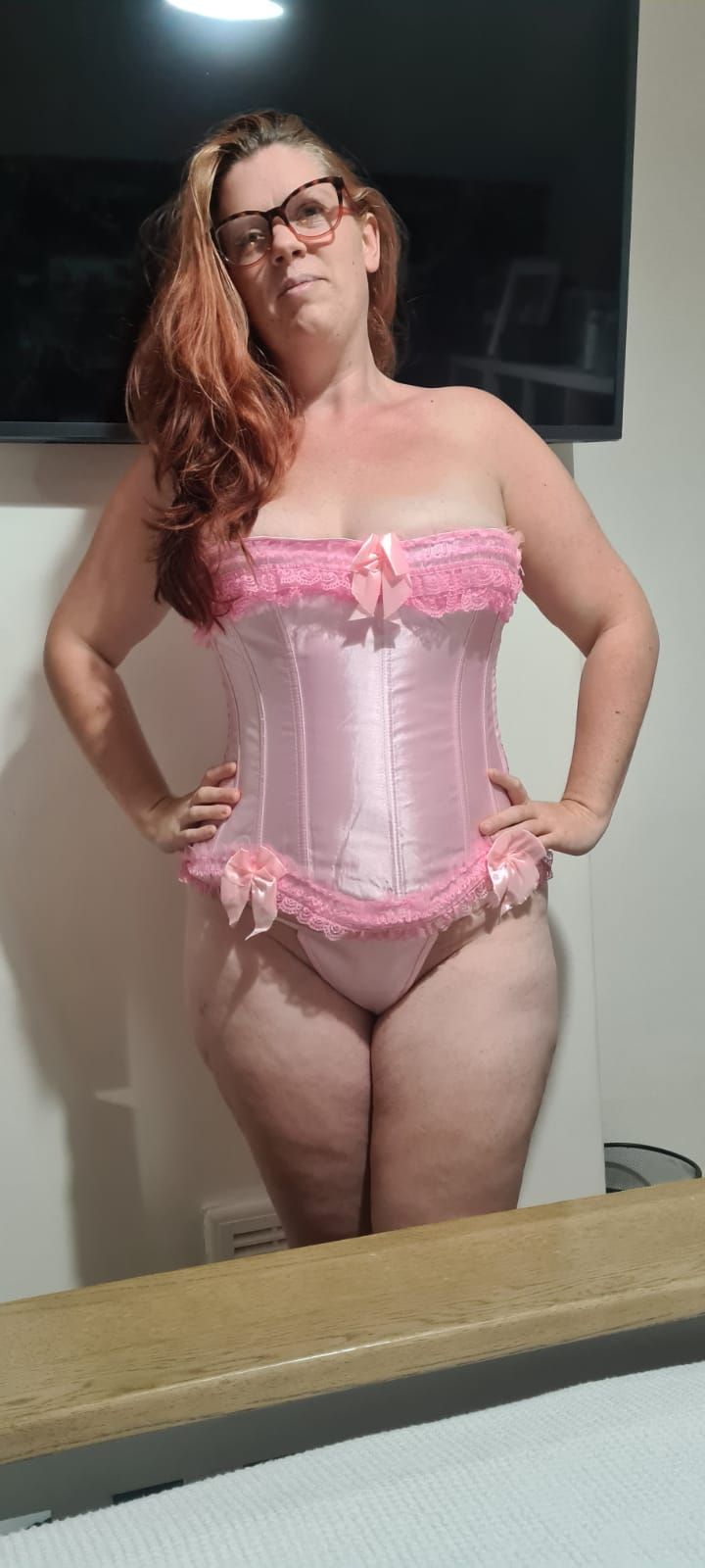 https://cdn.adultwork.com/gallery/G12/8416890.jpg