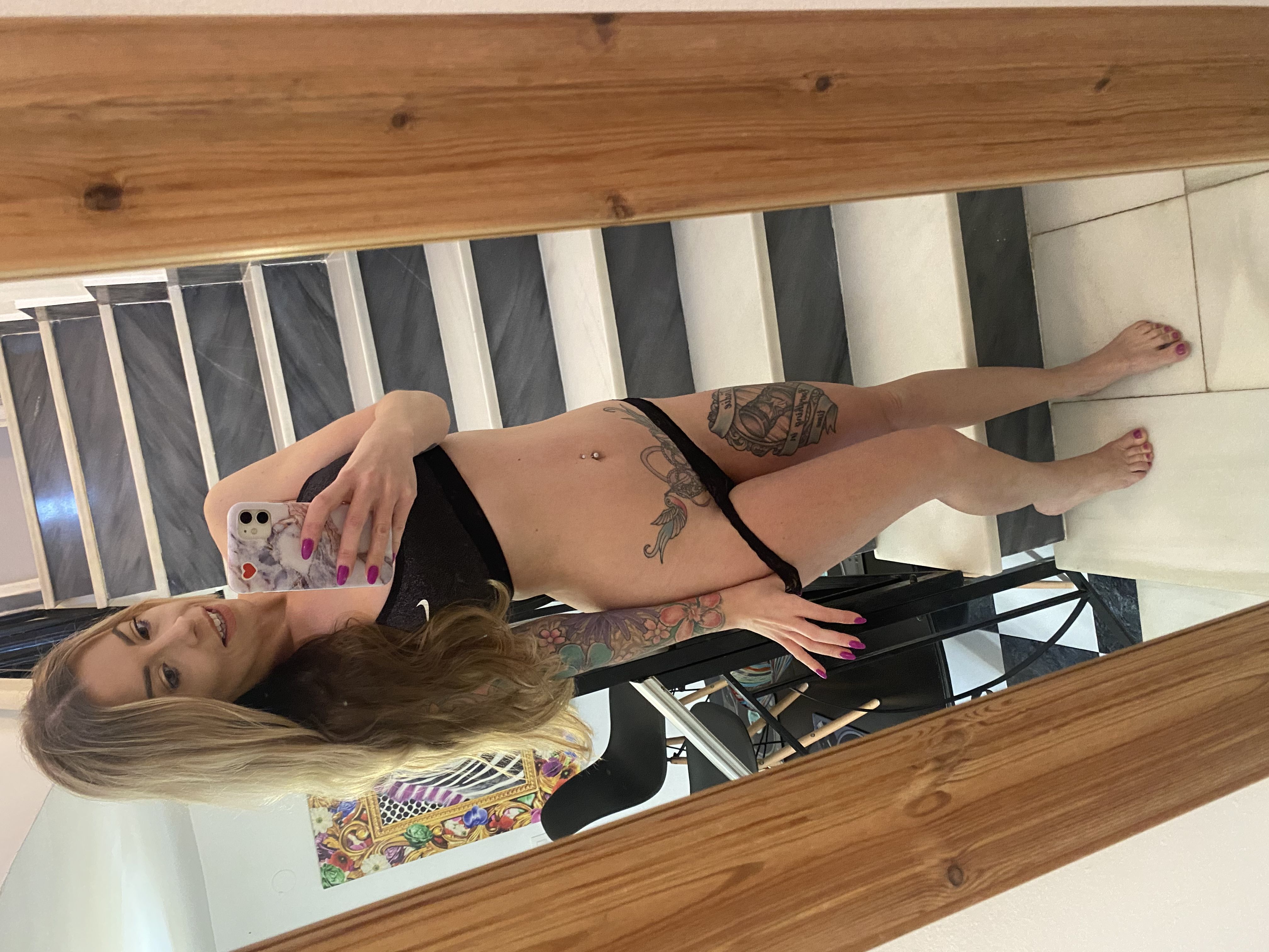 https://cdn.adultwork.com/gallery/G12/8417588.jpg