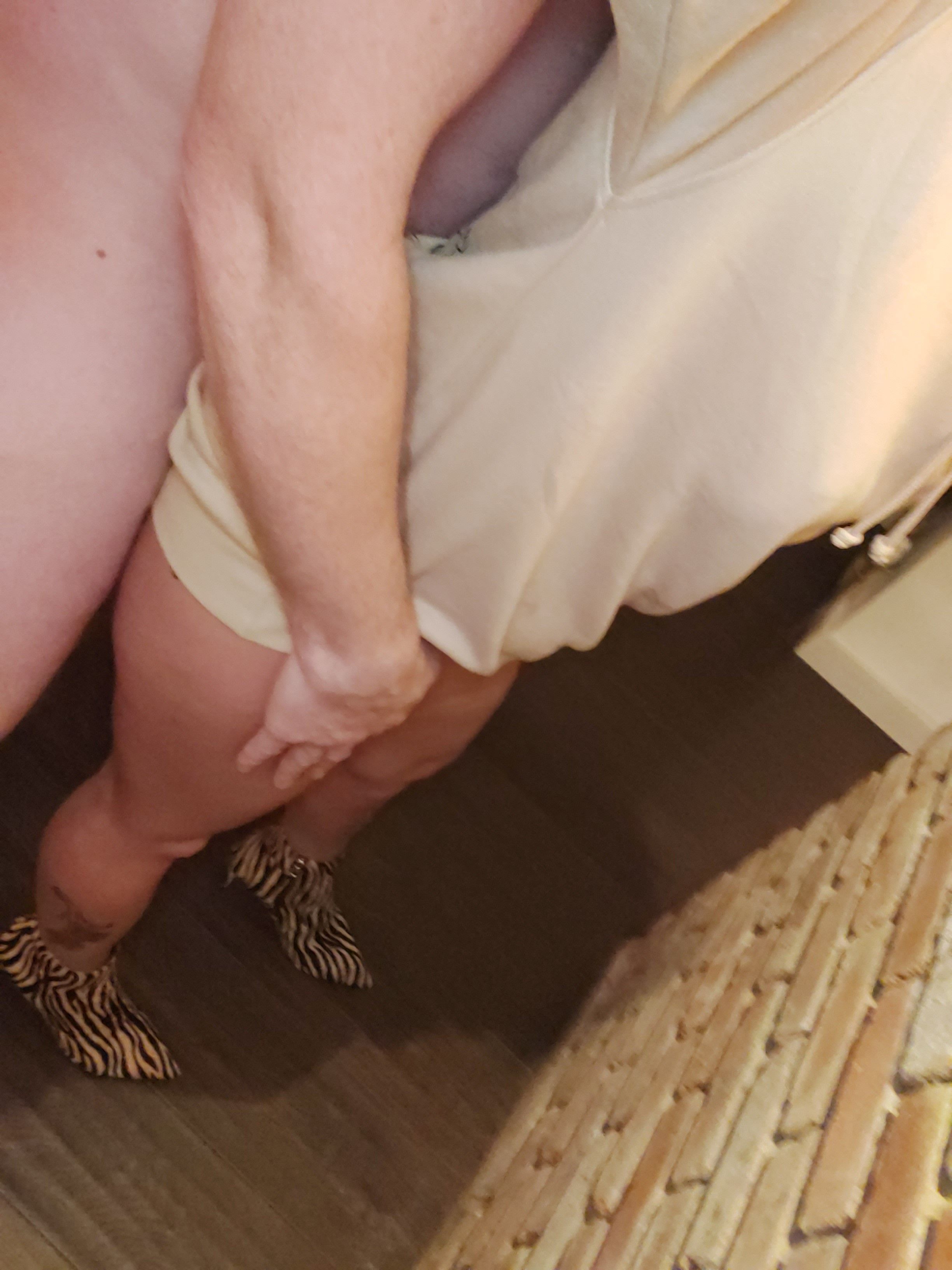 https://cdn.adultwork.com/gallery/G12/8422397.jpg