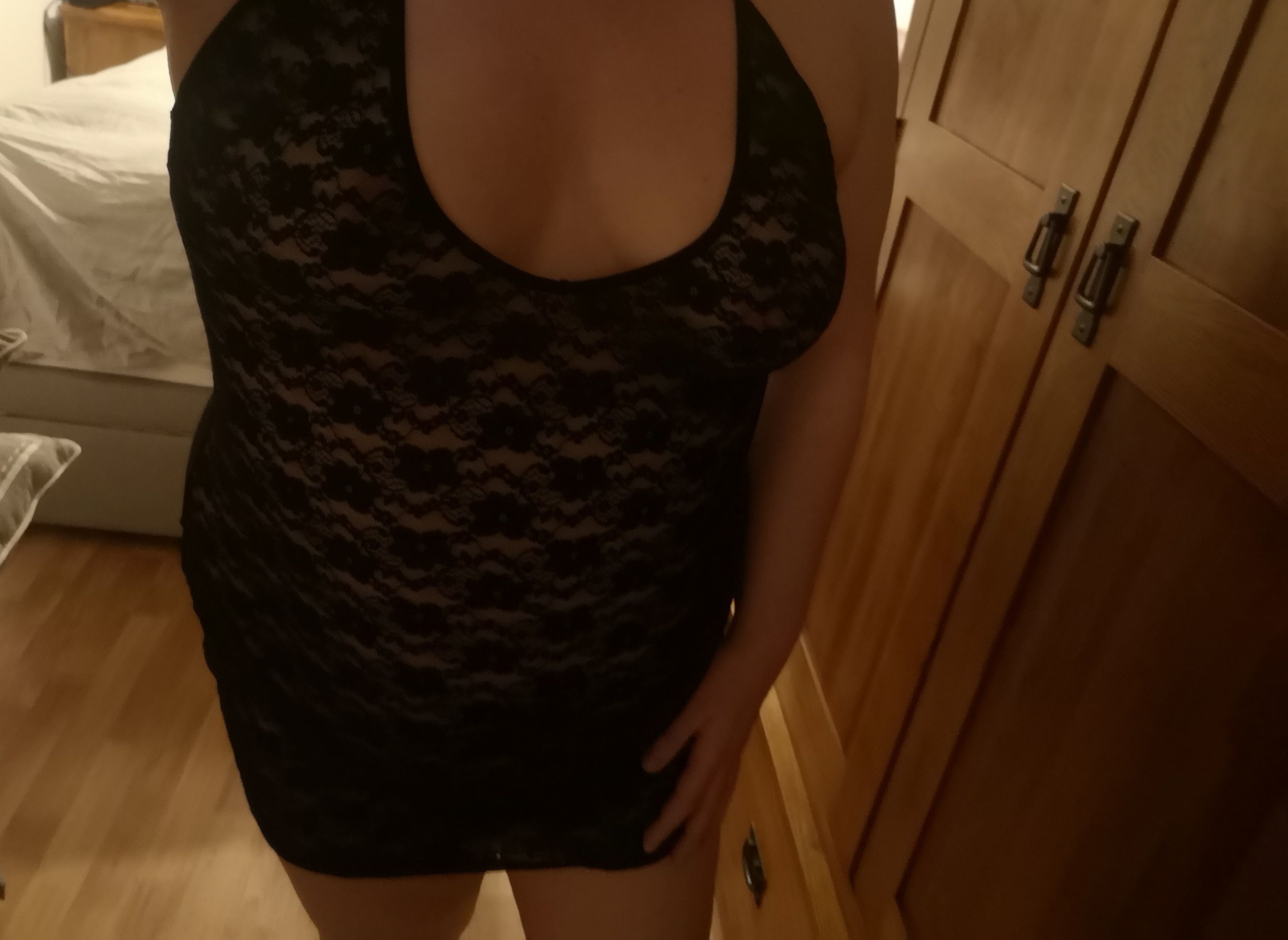 https://cdn.adultwork.com/gallery/G12/8423095.jpg