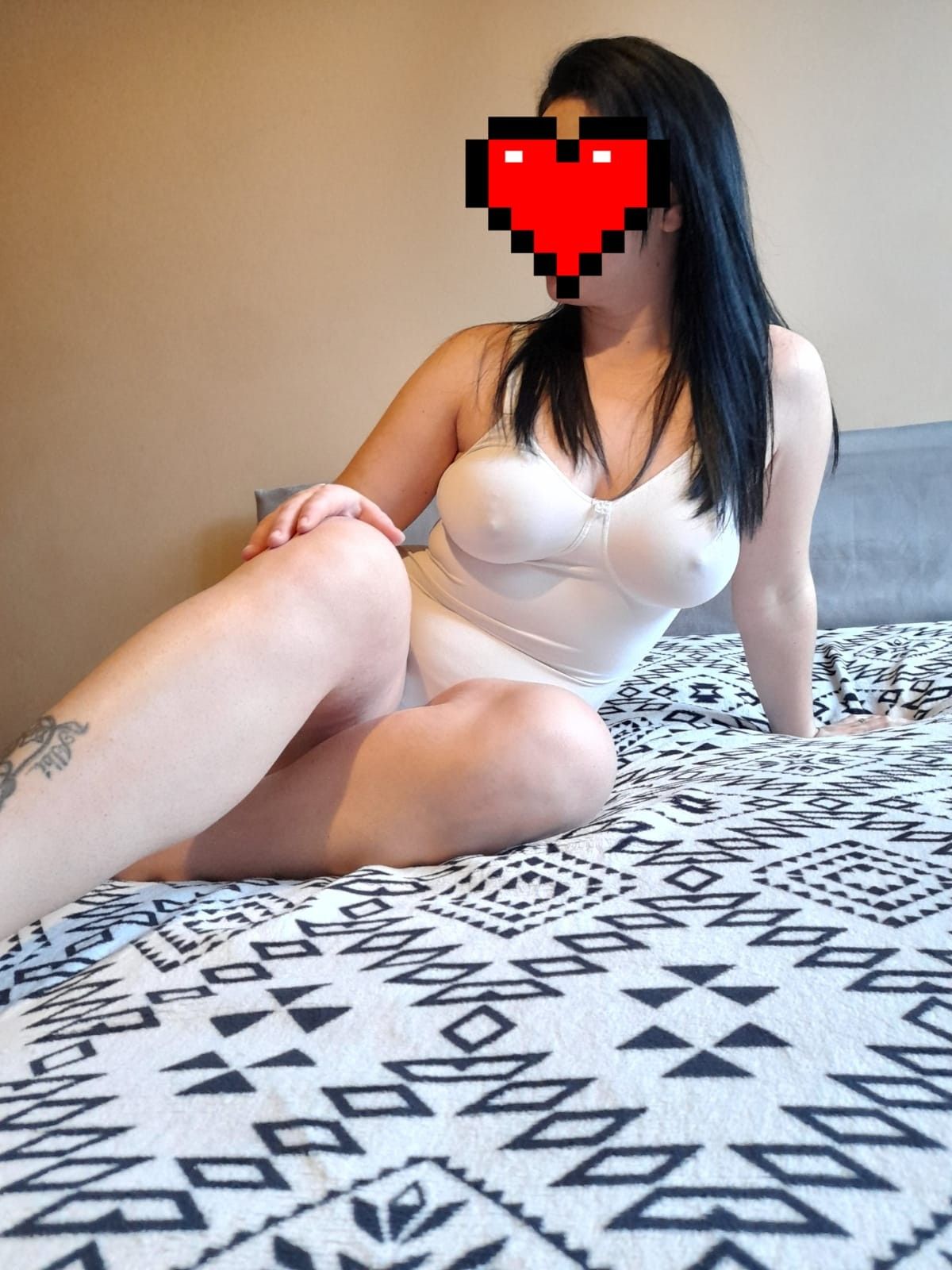 https://cdn.adultwork.com/gallery/G12/8434160.jpg