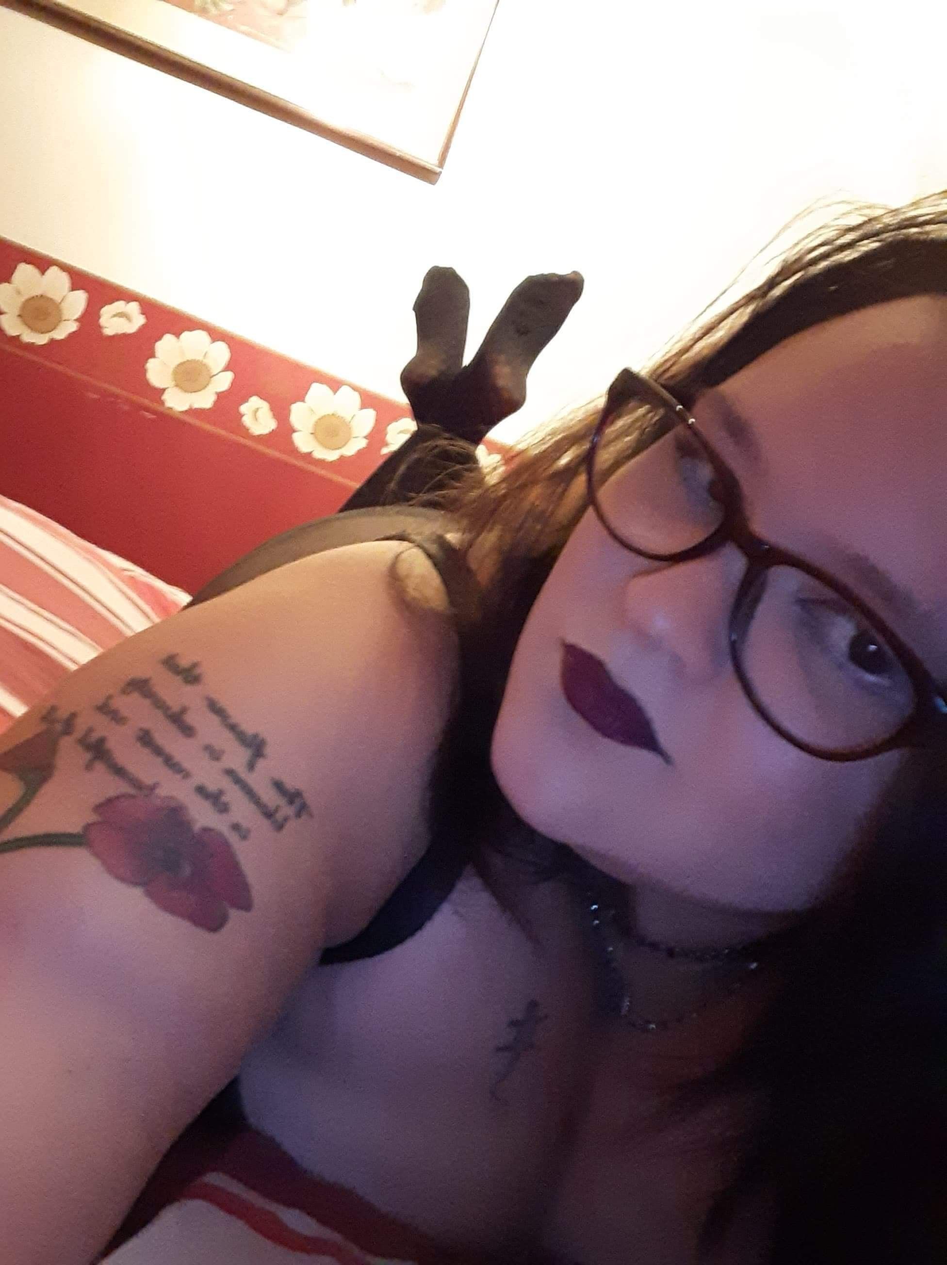 https://cdn.adultwork.com/gallery/G12/8434928.jpg