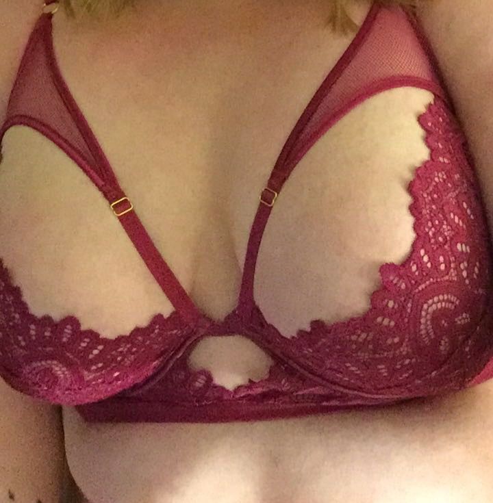 https://cdn.adultwork.com/gallery/G12/8444848.jpg