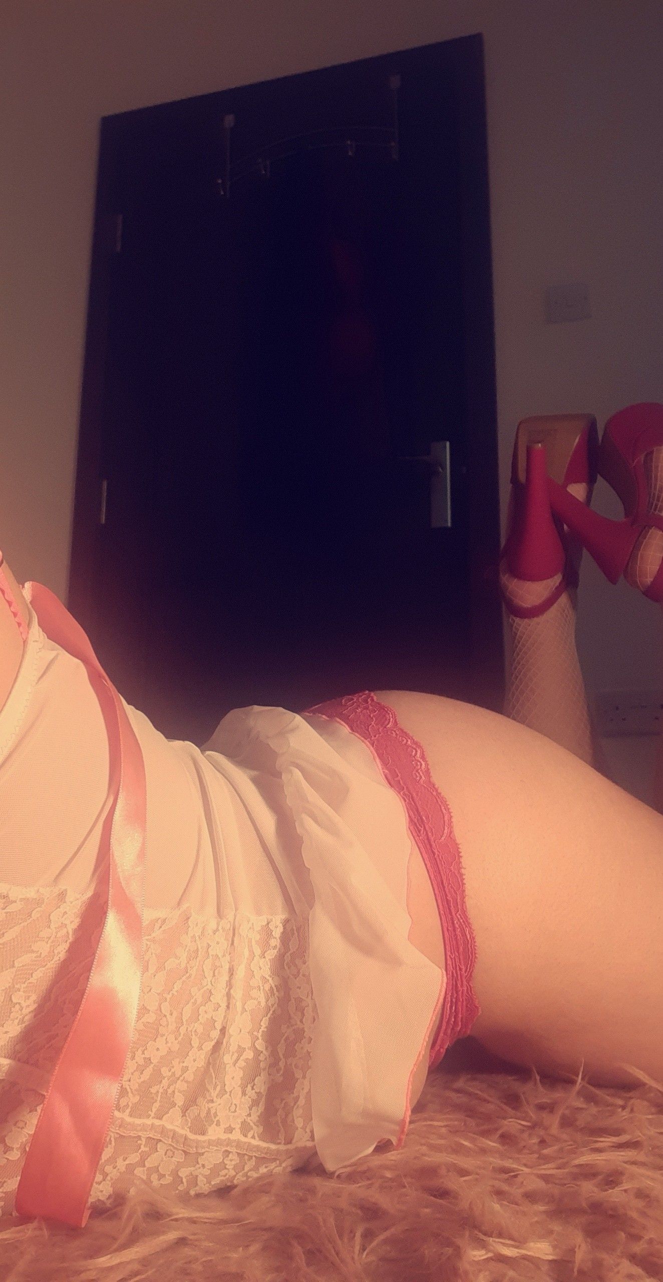 https://cdn.adultwork.com/gallery/G12/8452624.jpg