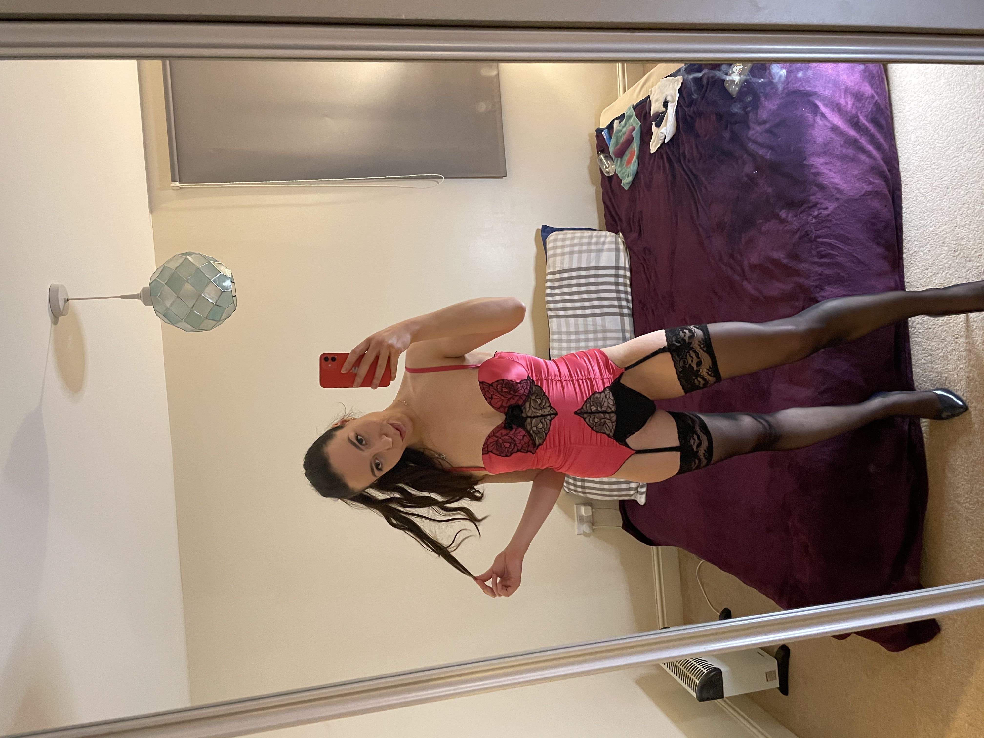 https://cdn.adultwork.com/gallery/G12/8452660.jpg