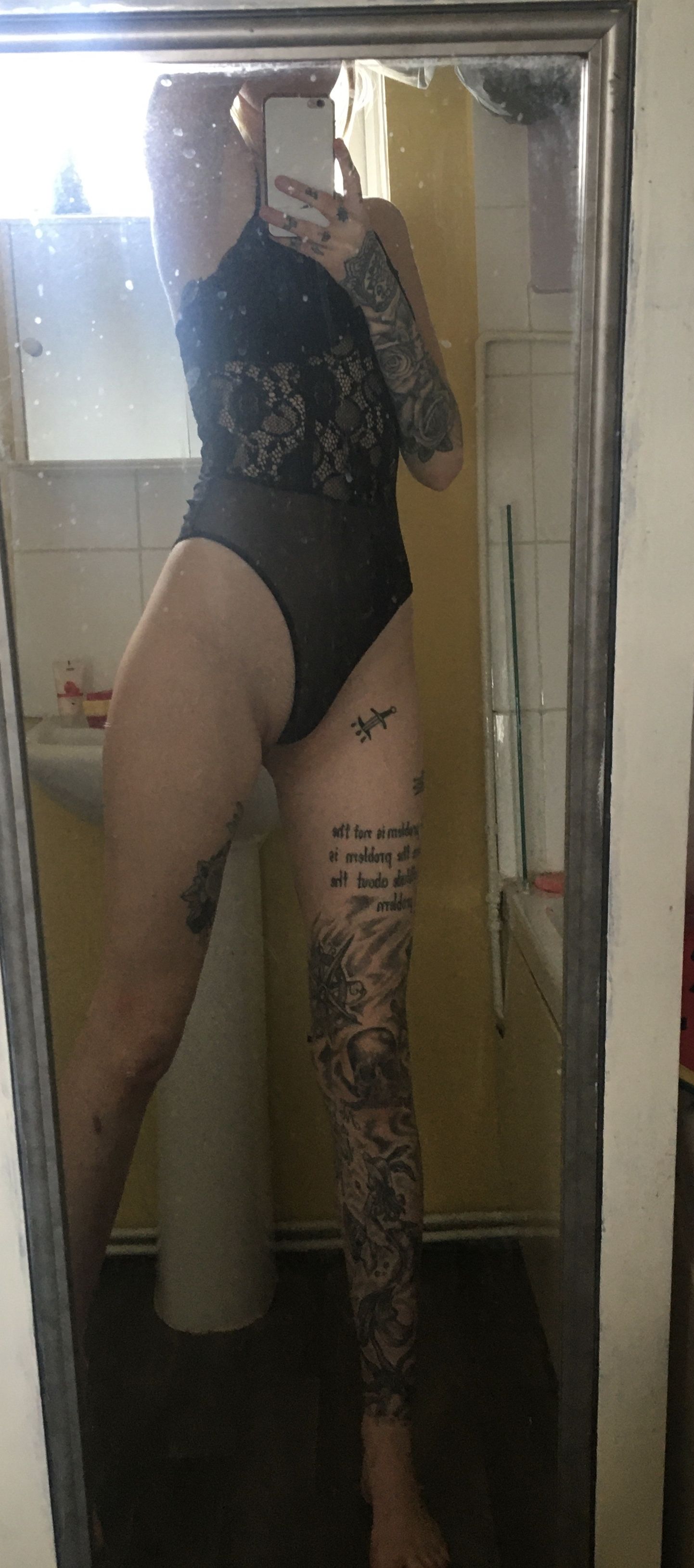 https://cdn.adultwork.com/gallery/G12/8457048.jpg