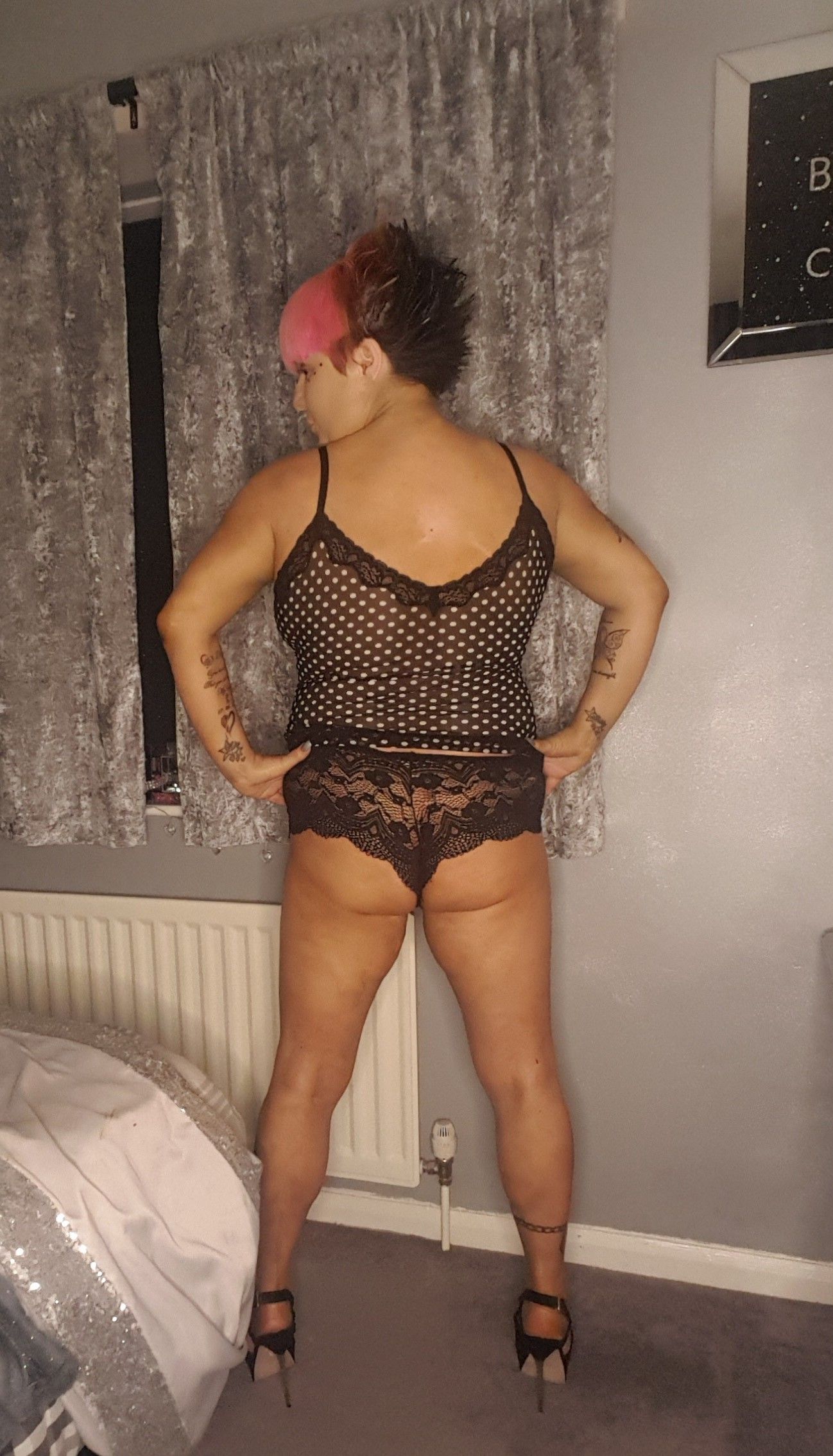 https://cdn.adultwork.com/gallery/G12/8457318.jpg