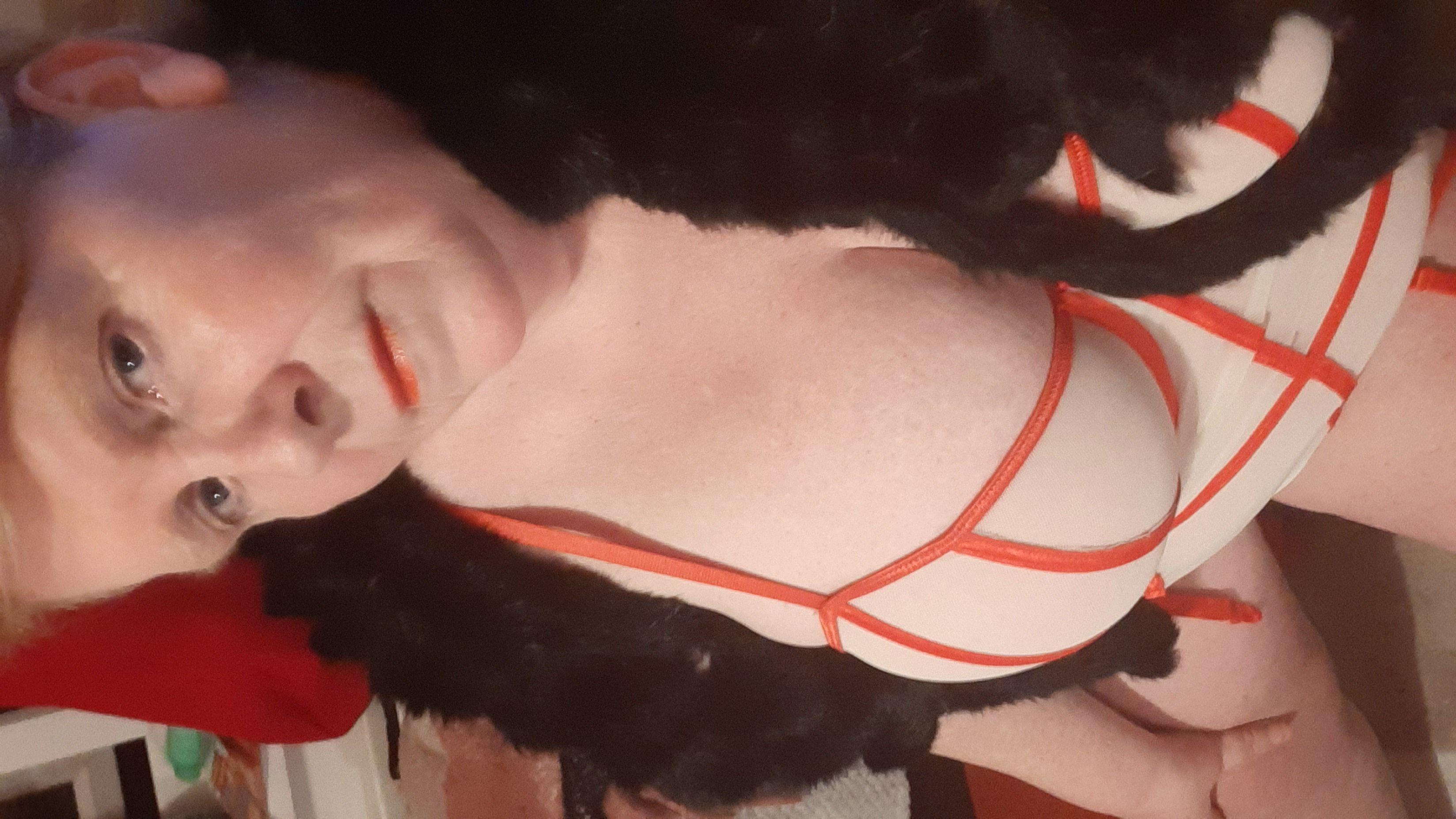 https://cdn.adultwork.com/gallery/G12/8457826.jpg