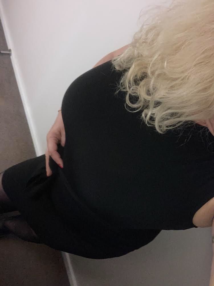 https://cdn.adultwork.com/gallery/G12/8459795.jpg