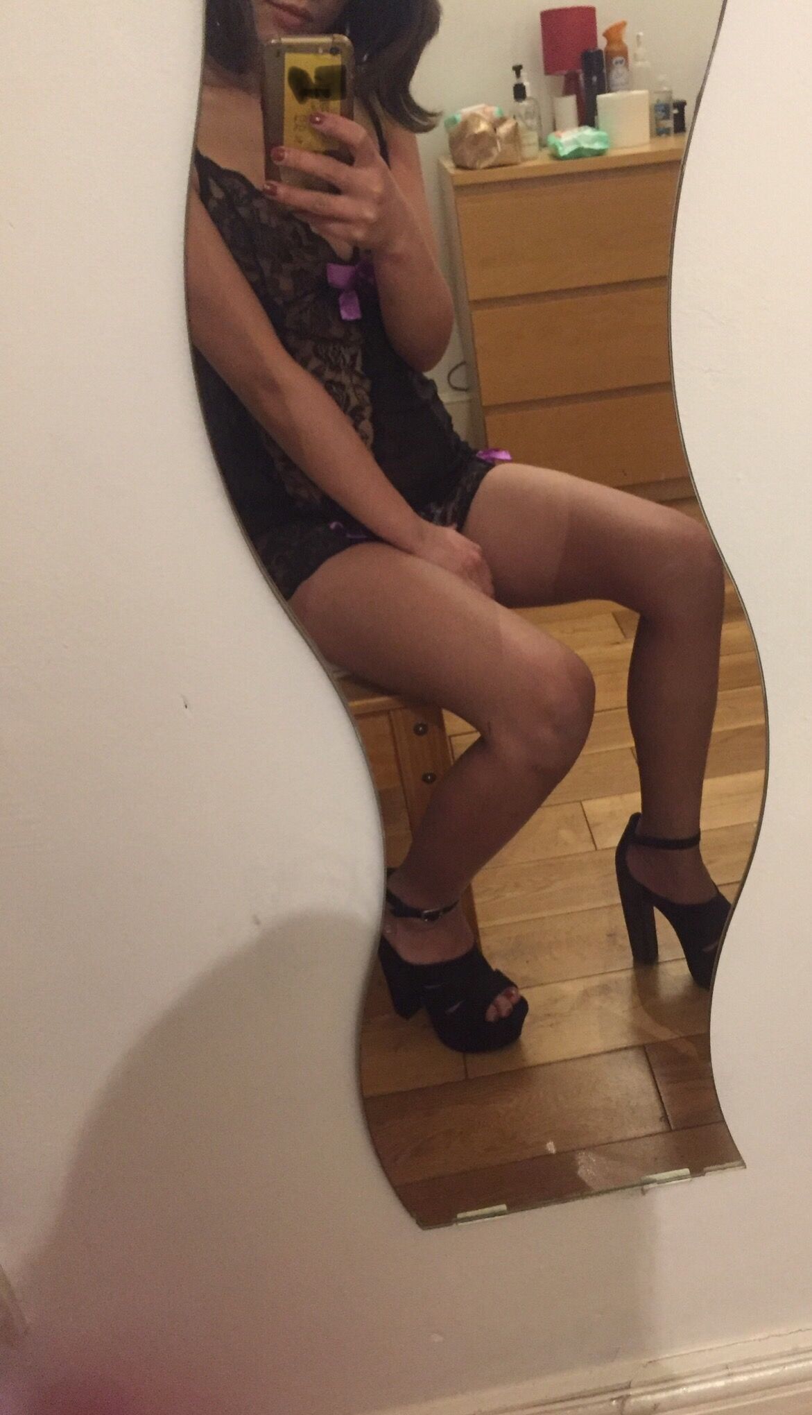 https://cdn.adultwork.com/gallery/G12/8461894.jpg