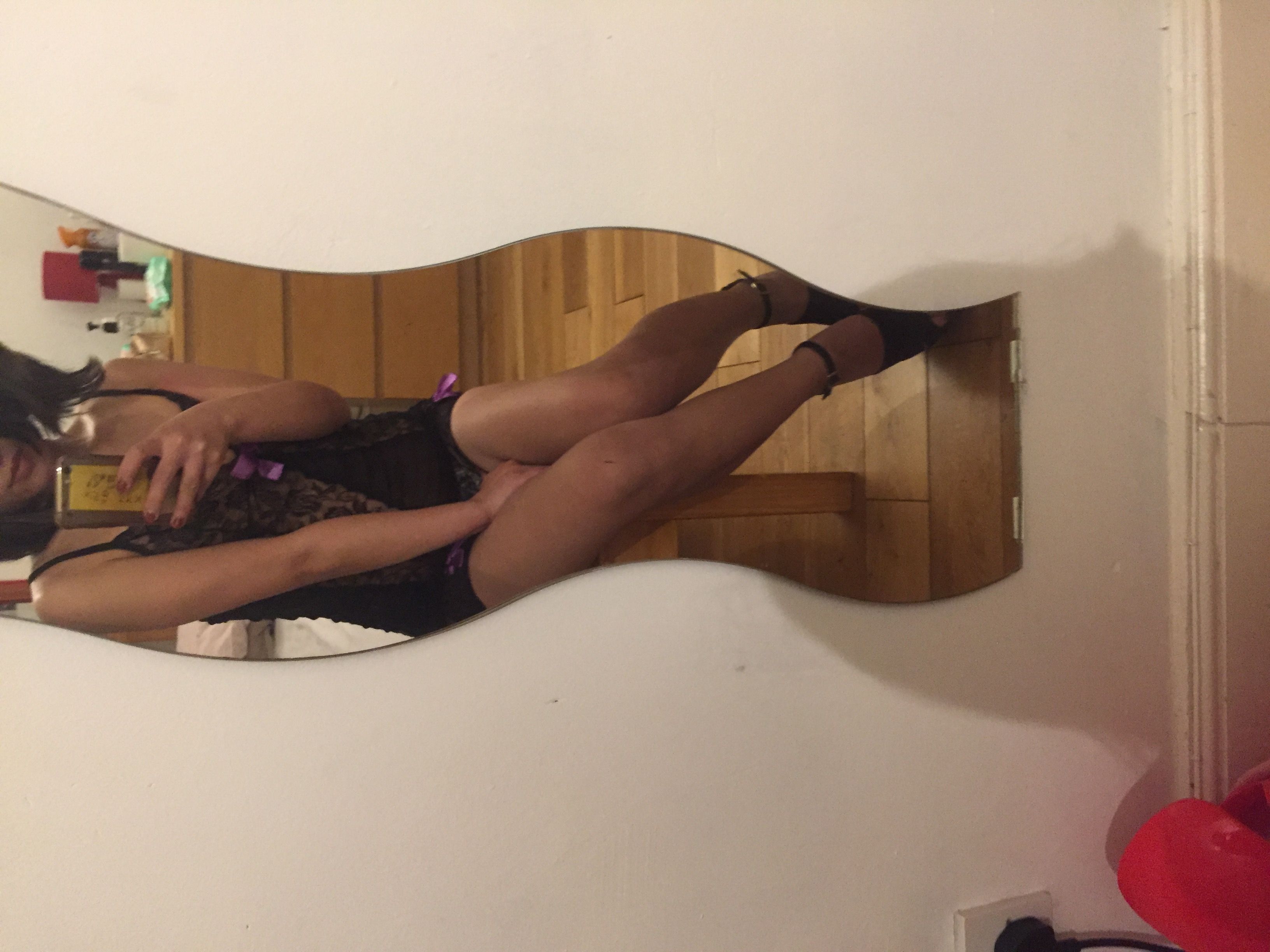 https://cdn.adultwork.com/gallery/G12/8461899.jpg