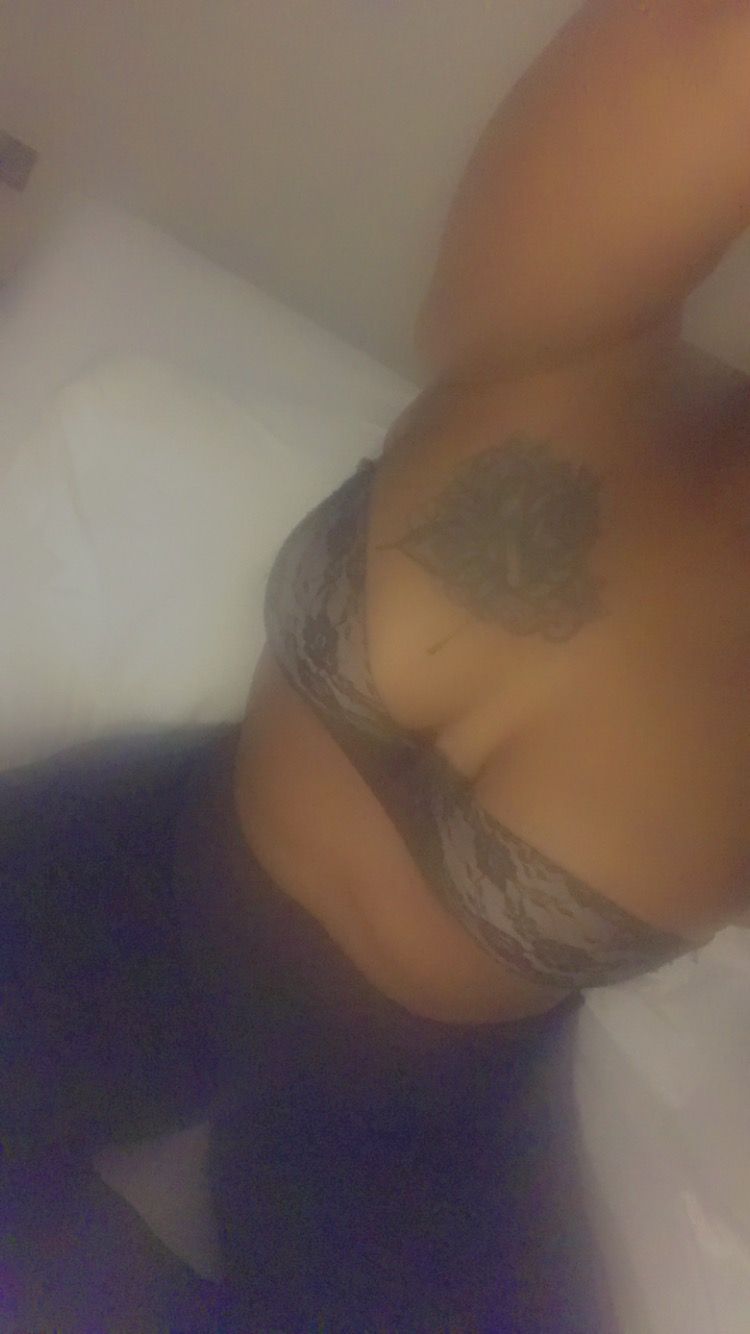 https://cdn.adultwork.com/gallery/G12/8465636.jpg