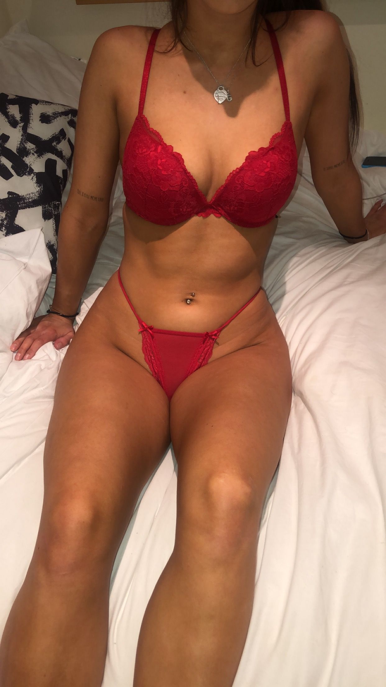 https://cdn.adultwork.com/gallery/G12/8468001.jpg