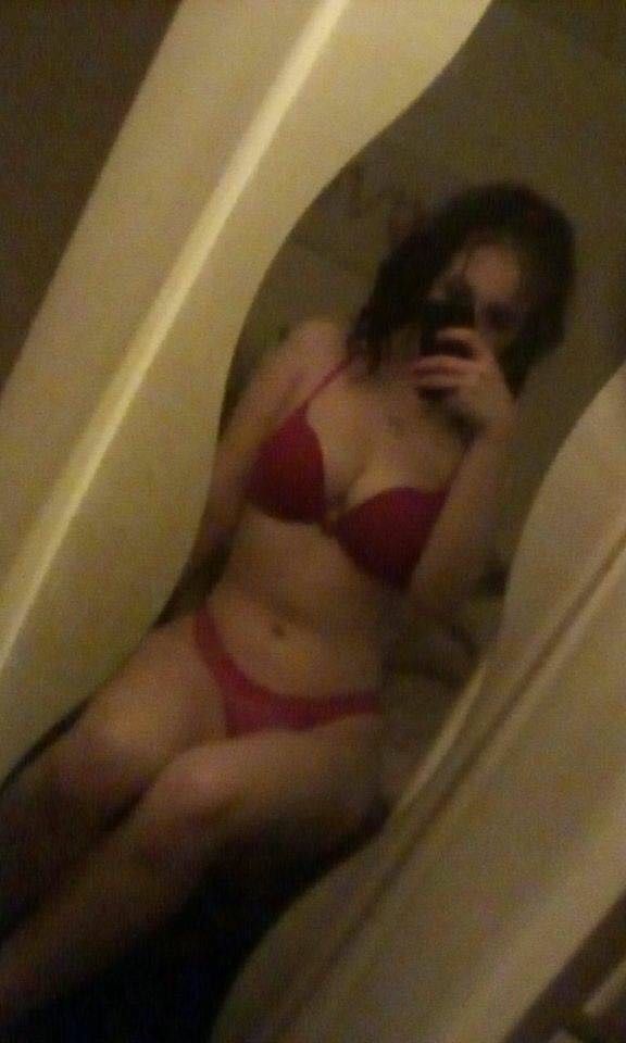 https://cdn.adultwork.com/gallery/G12/8473720.jpg