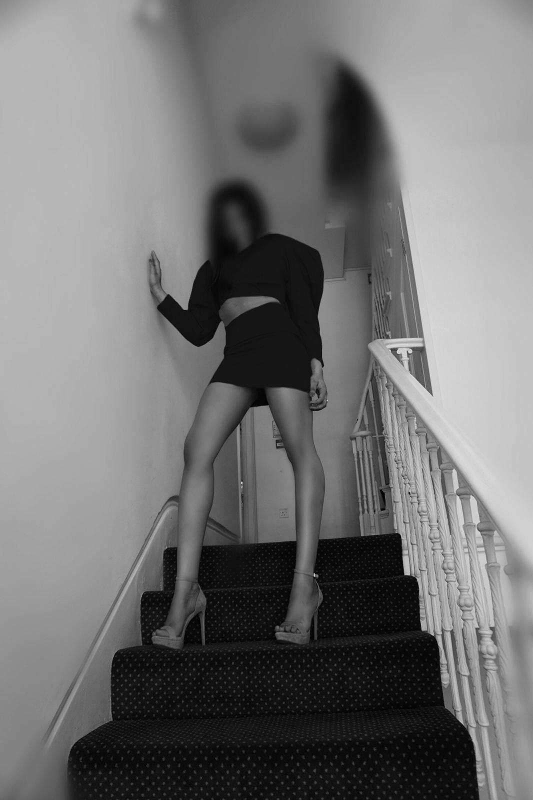 https://cdn.adultwork.com/gallery/G12/8474550.jpg