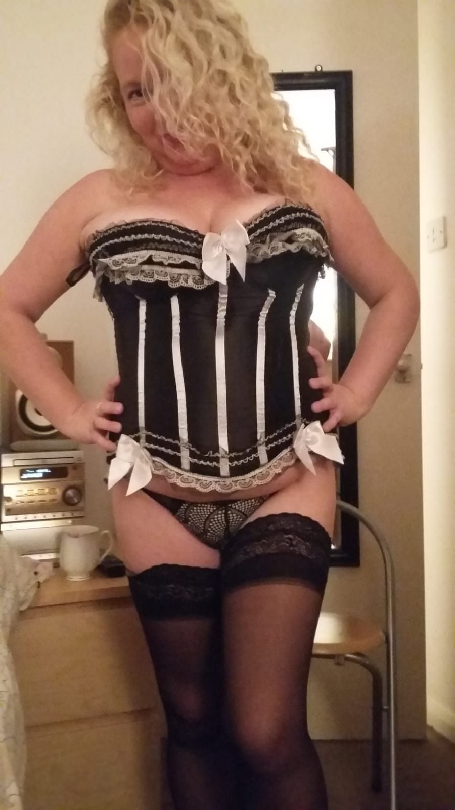 https://cdn.adultwork.com/gallery/G12/8474990.jpg