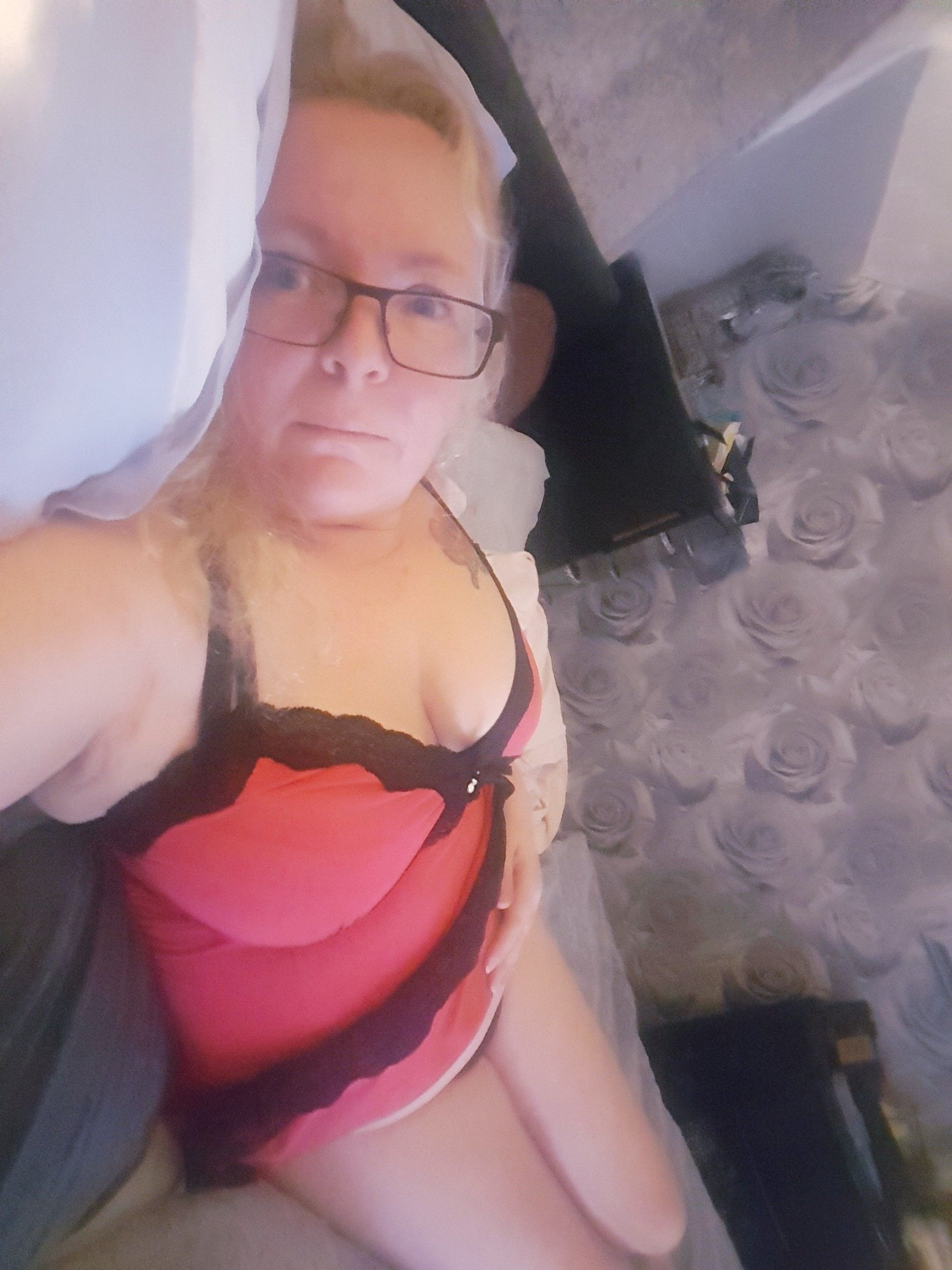 https://cdn.adultwork.com/gallery/G12/8480401.jpg