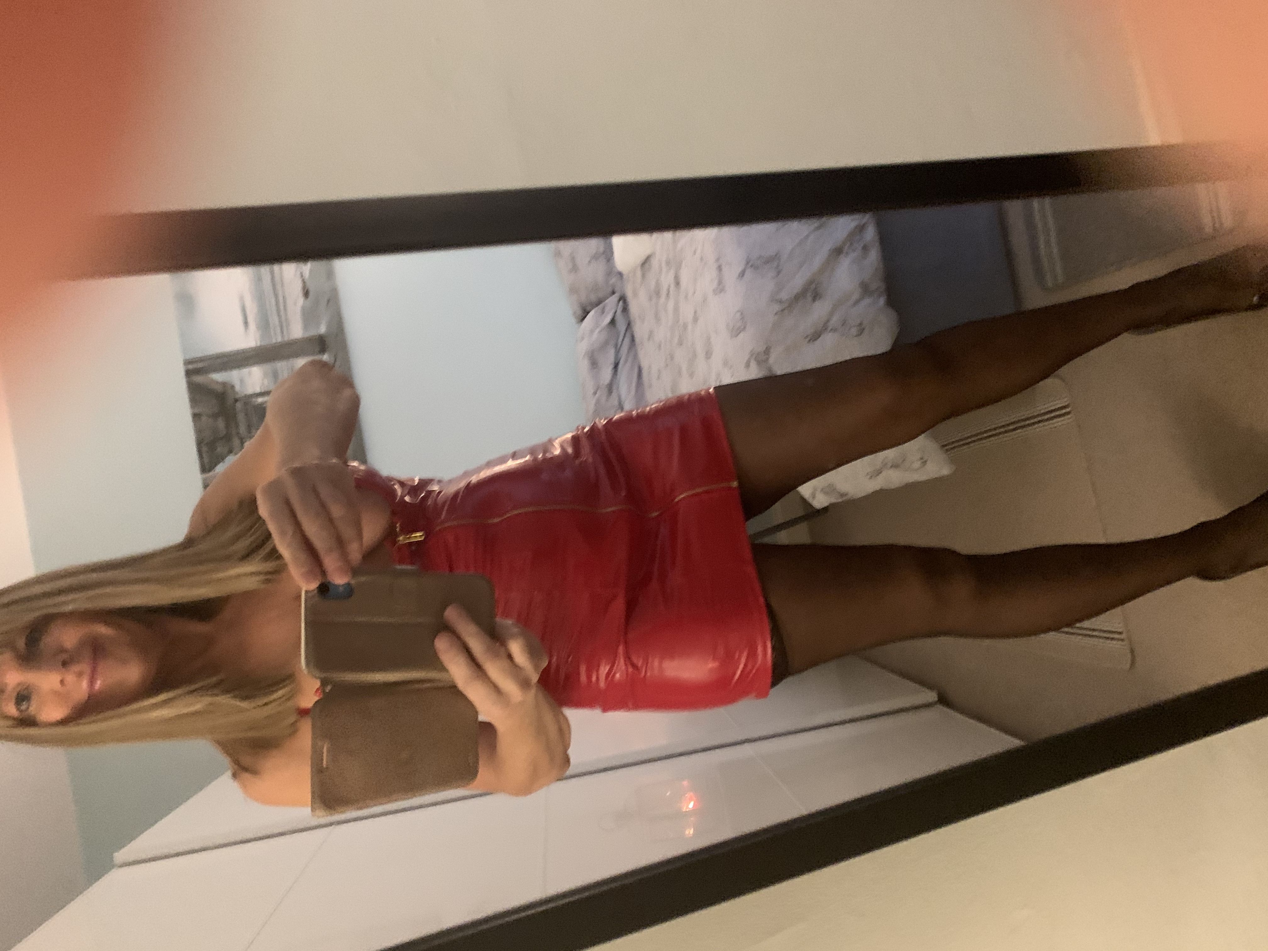 https://cdn.adultwork.com/gallery/G12/8481935.jpg