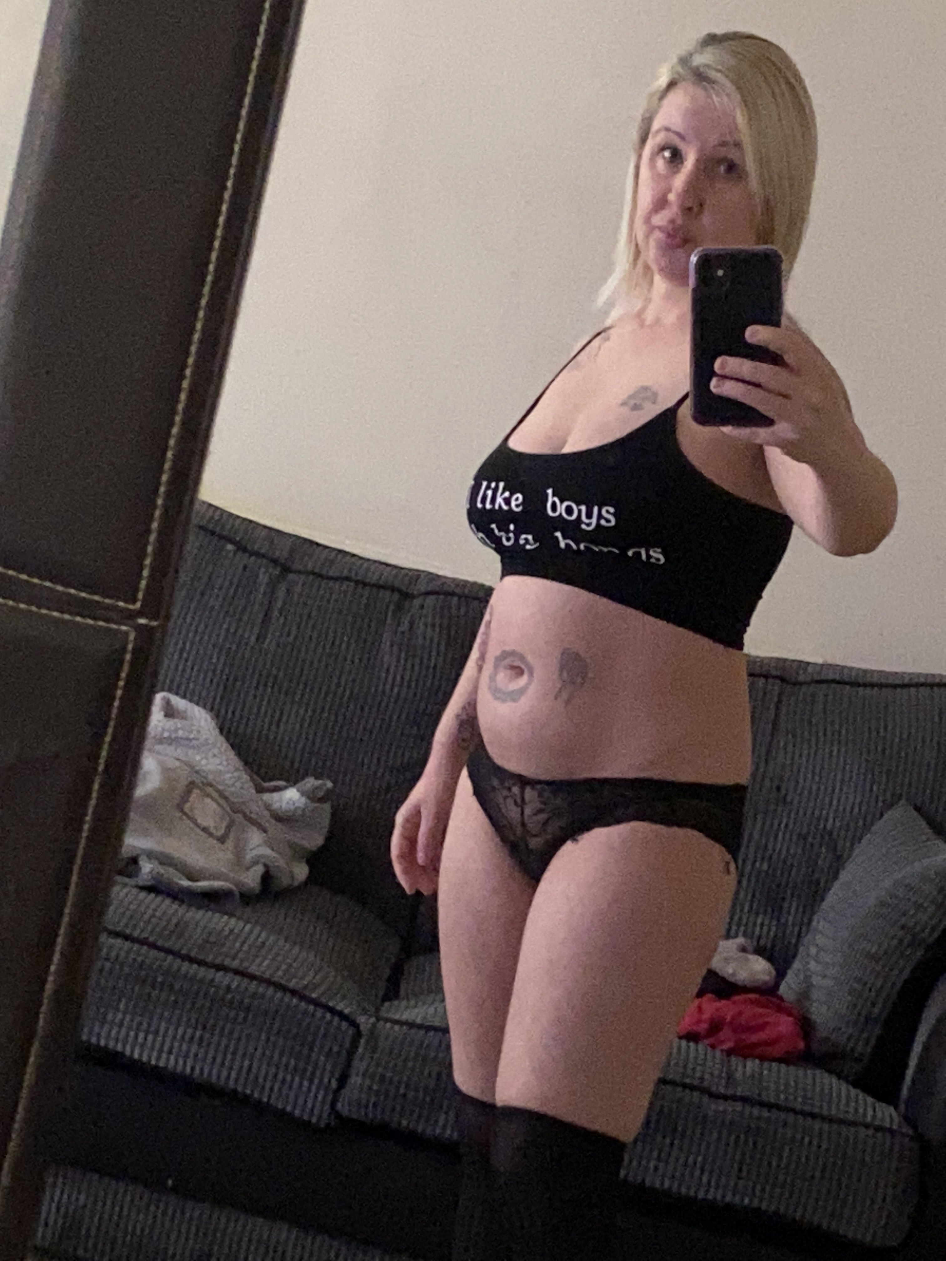 https://cdn.adultwork.com/gallery/G12/8482053.jpg