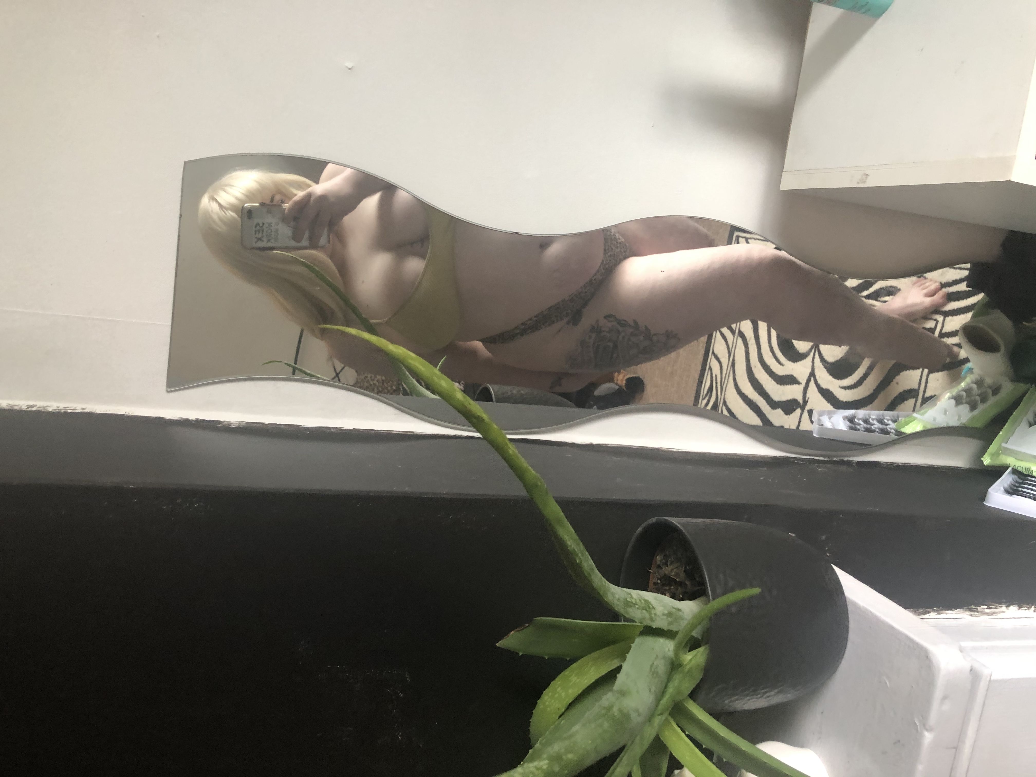 https://cdn.adultwork.com/gallery/G12/8482092.jpg