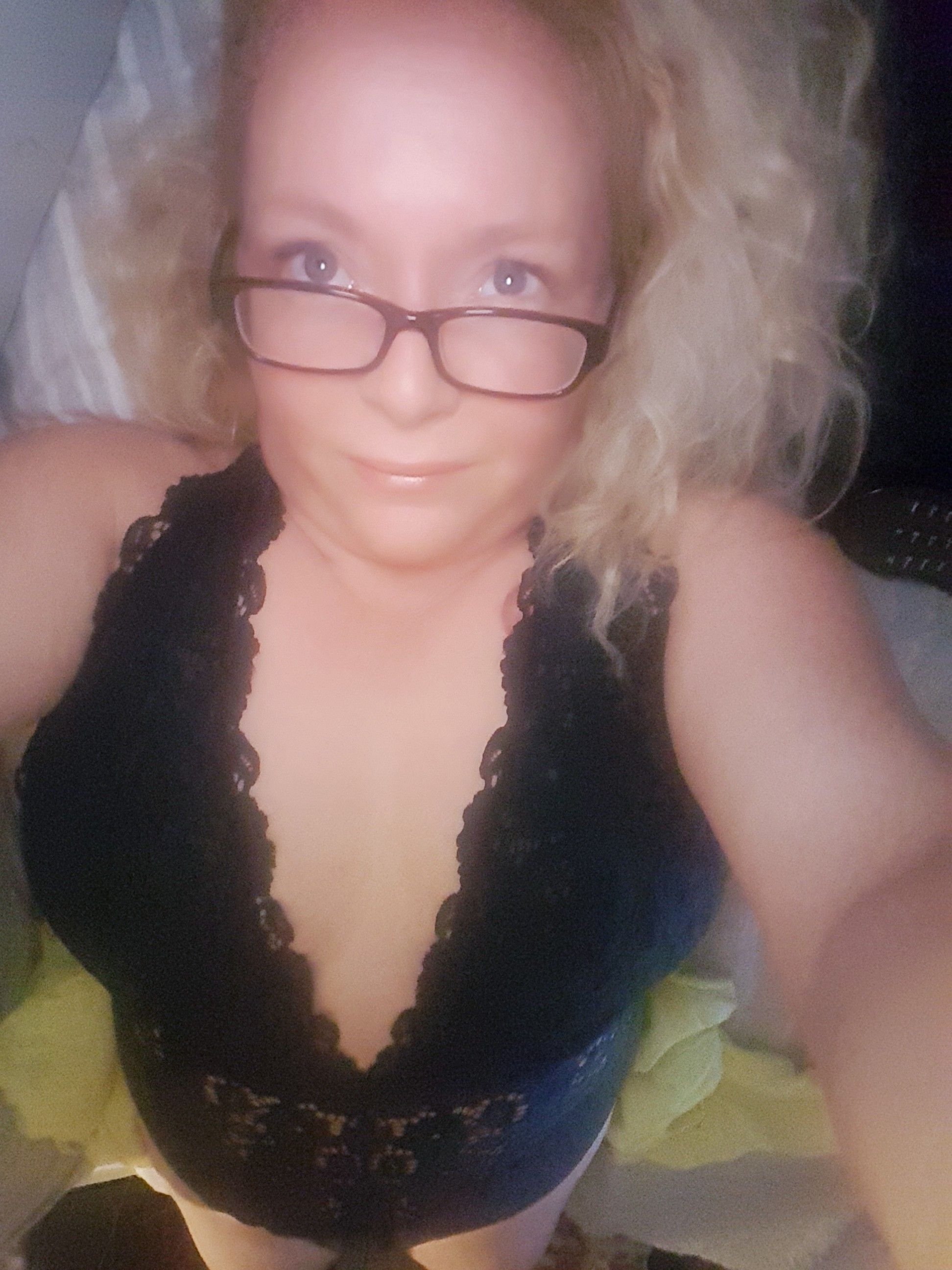 https://cdn.adultwork.com/gallery/G12/8482580.jpg