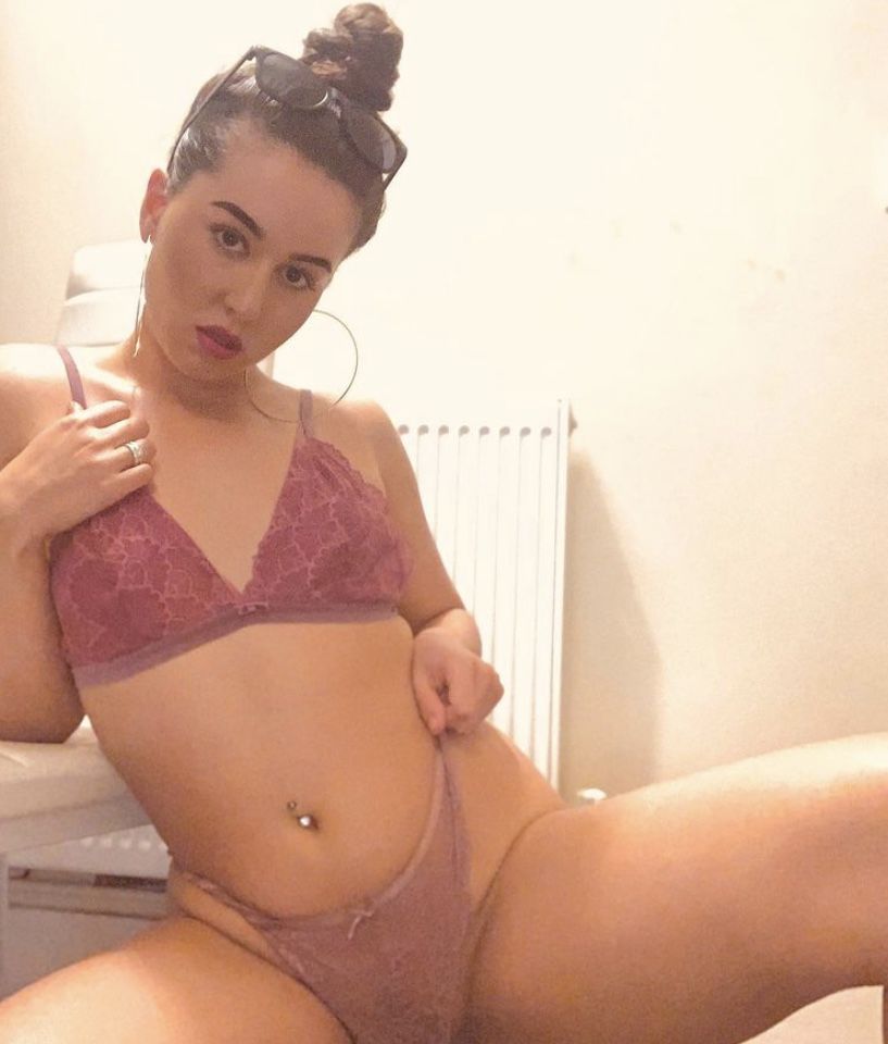 https://cdn.adultwork.com/gallery/G12/8482816.jpg