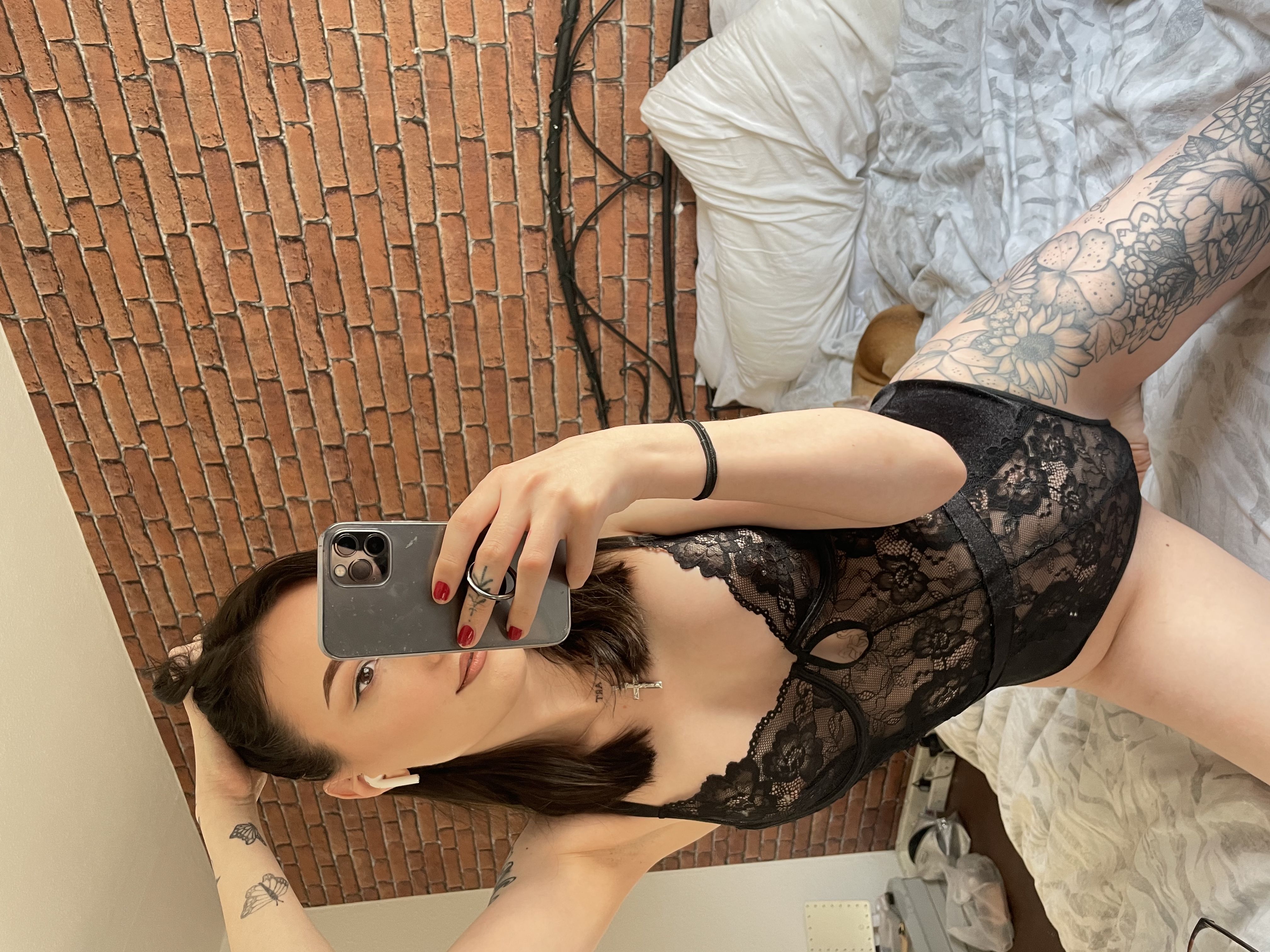 https://cdn.adultwork.com/gallery/G12/8483523.jpg