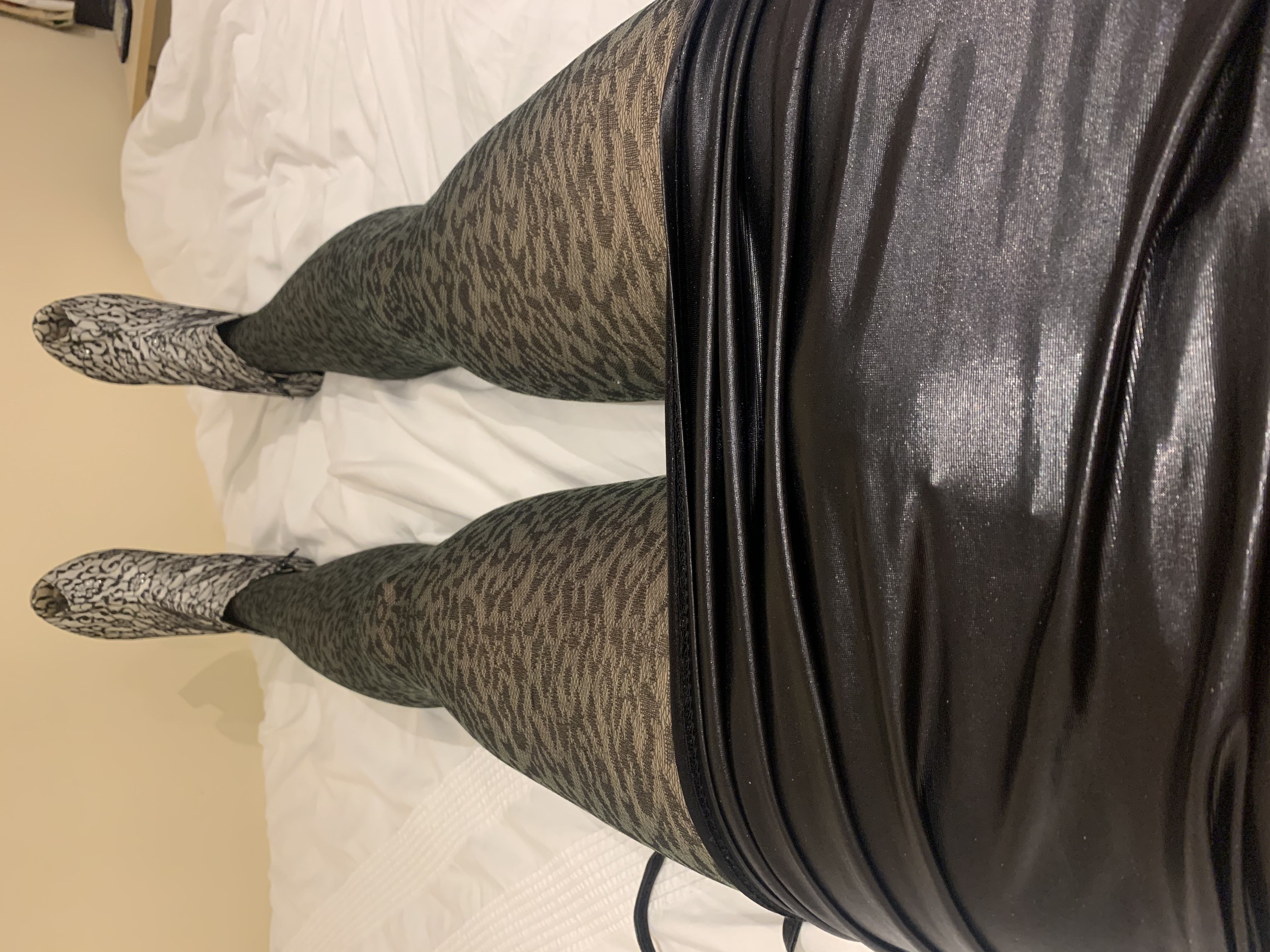 https://cdn.adultwork.com/gallery/G12/8483570.jpg