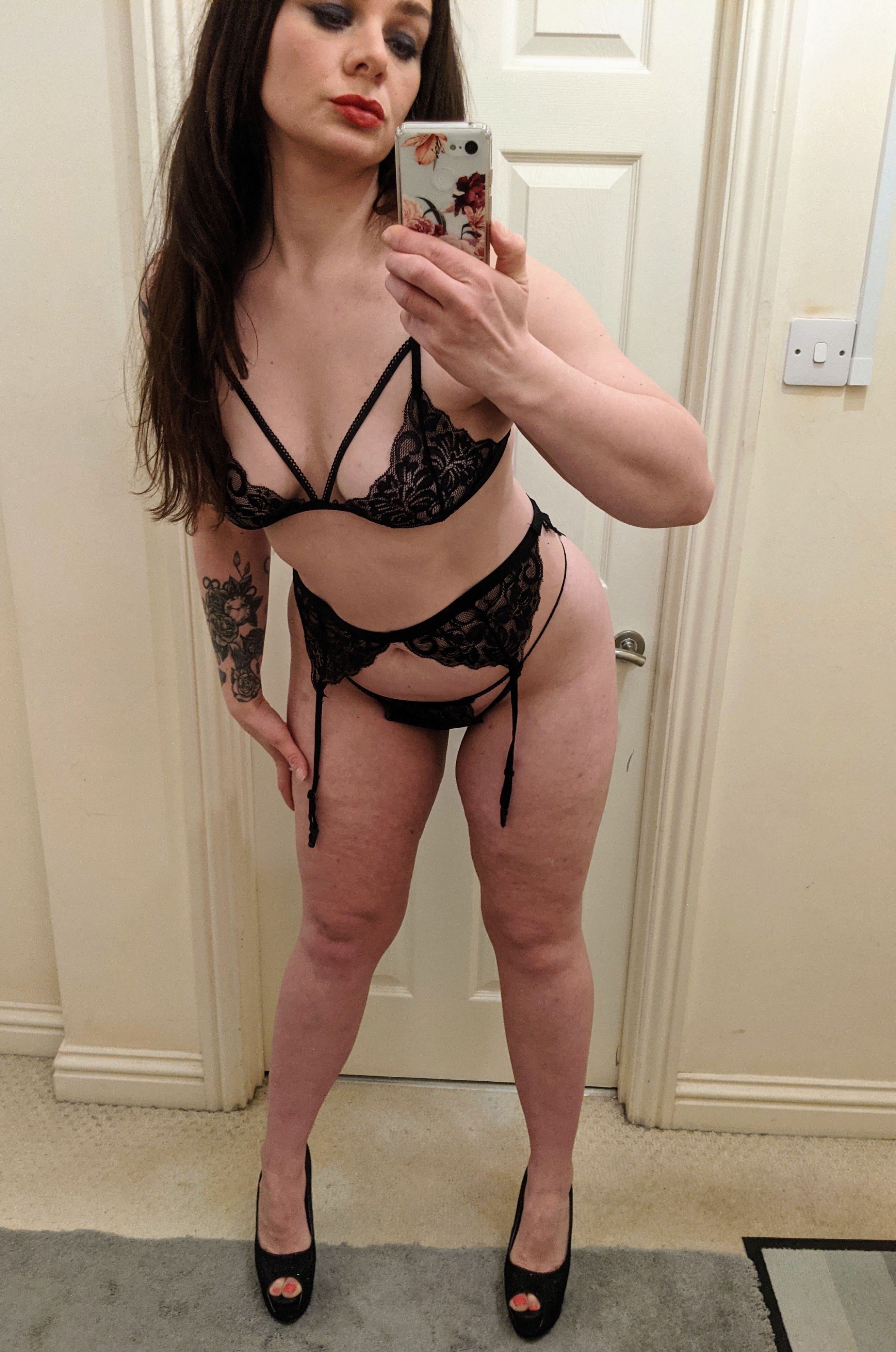 https://cdn.adultwork.com/gallery/G12/8484346.jpg