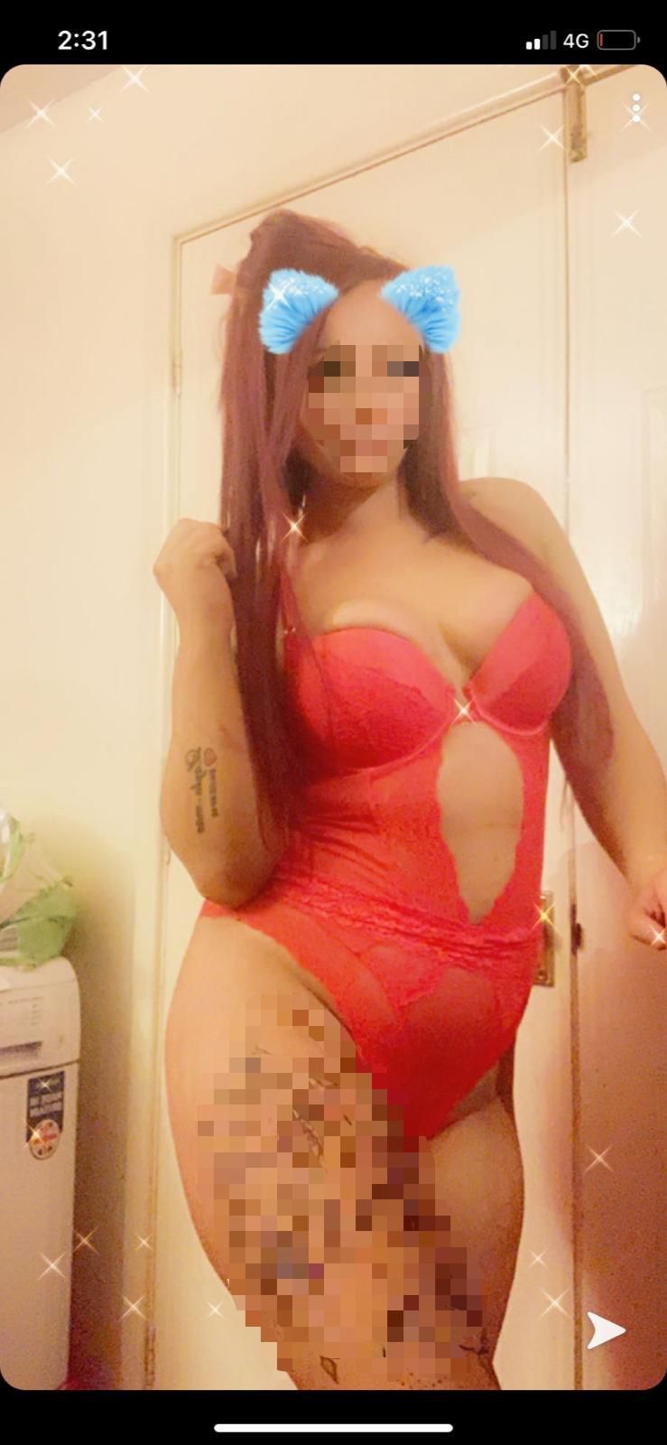 https://cdn.adultwork.com/gallery/G12/8484629.jpg