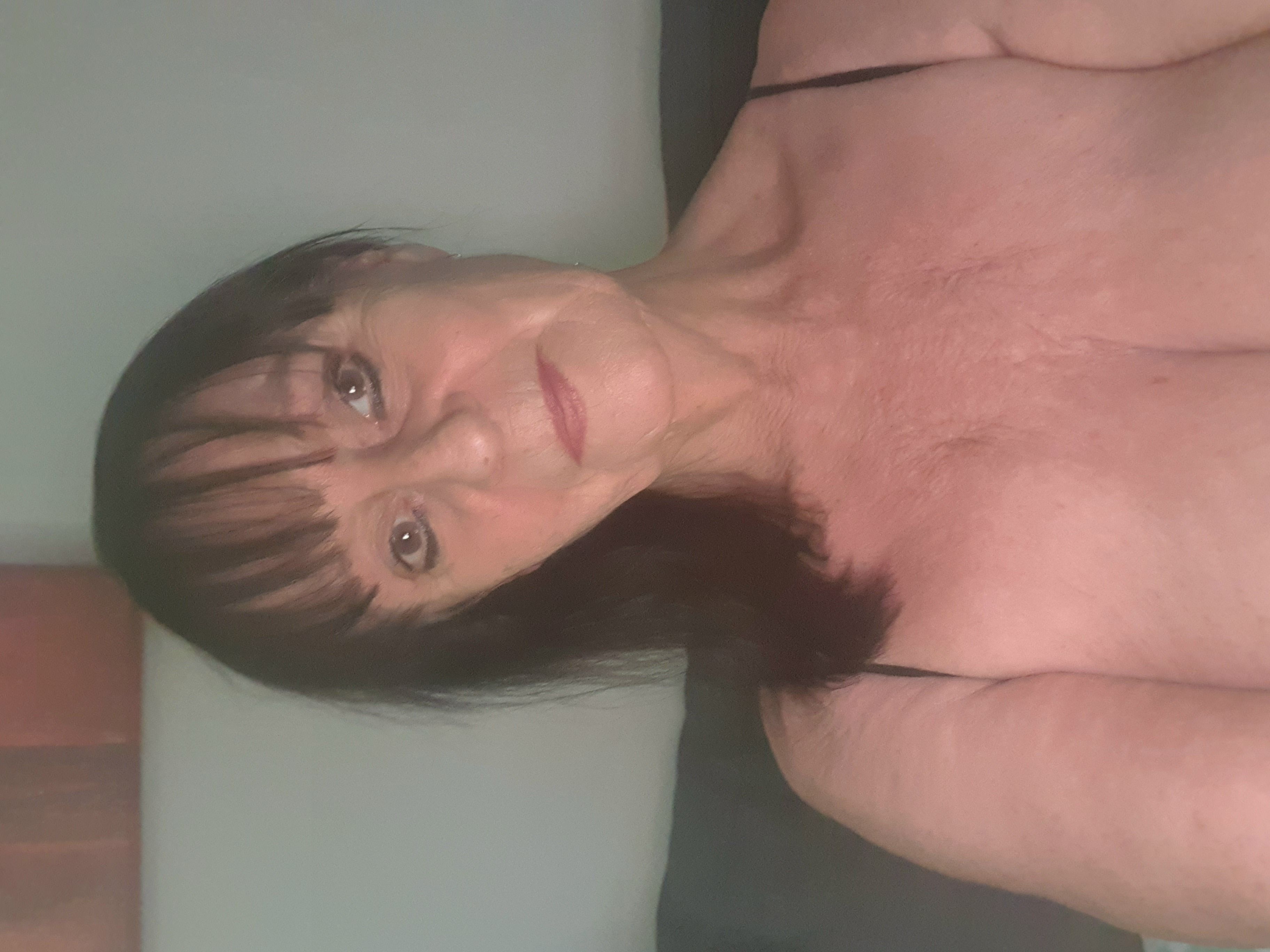 https://cdn.adultwork.com/gallery/G12/8488215.jpg