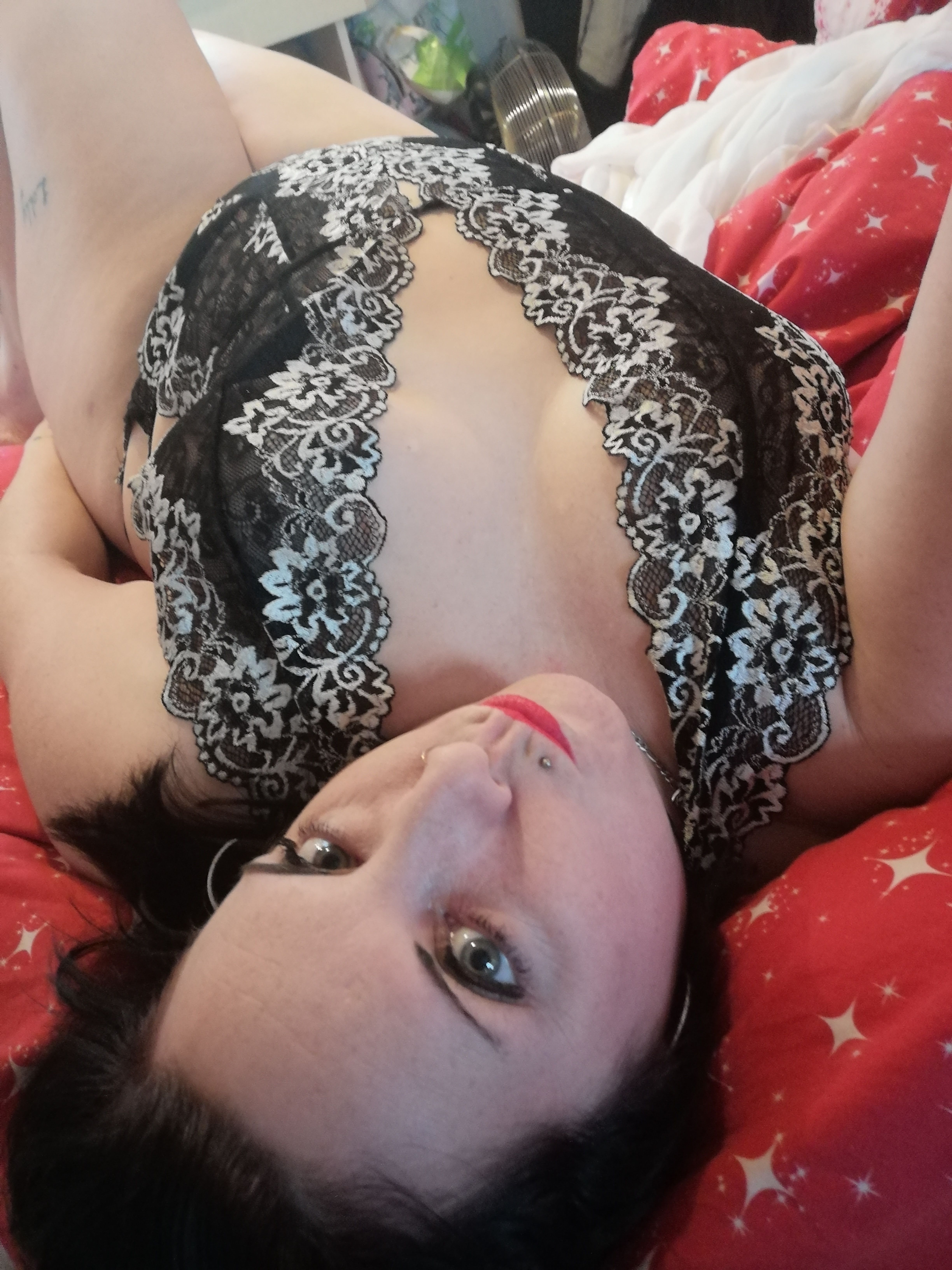 https://cdn.adultwork.com/gallery/G12/8488923.jpg