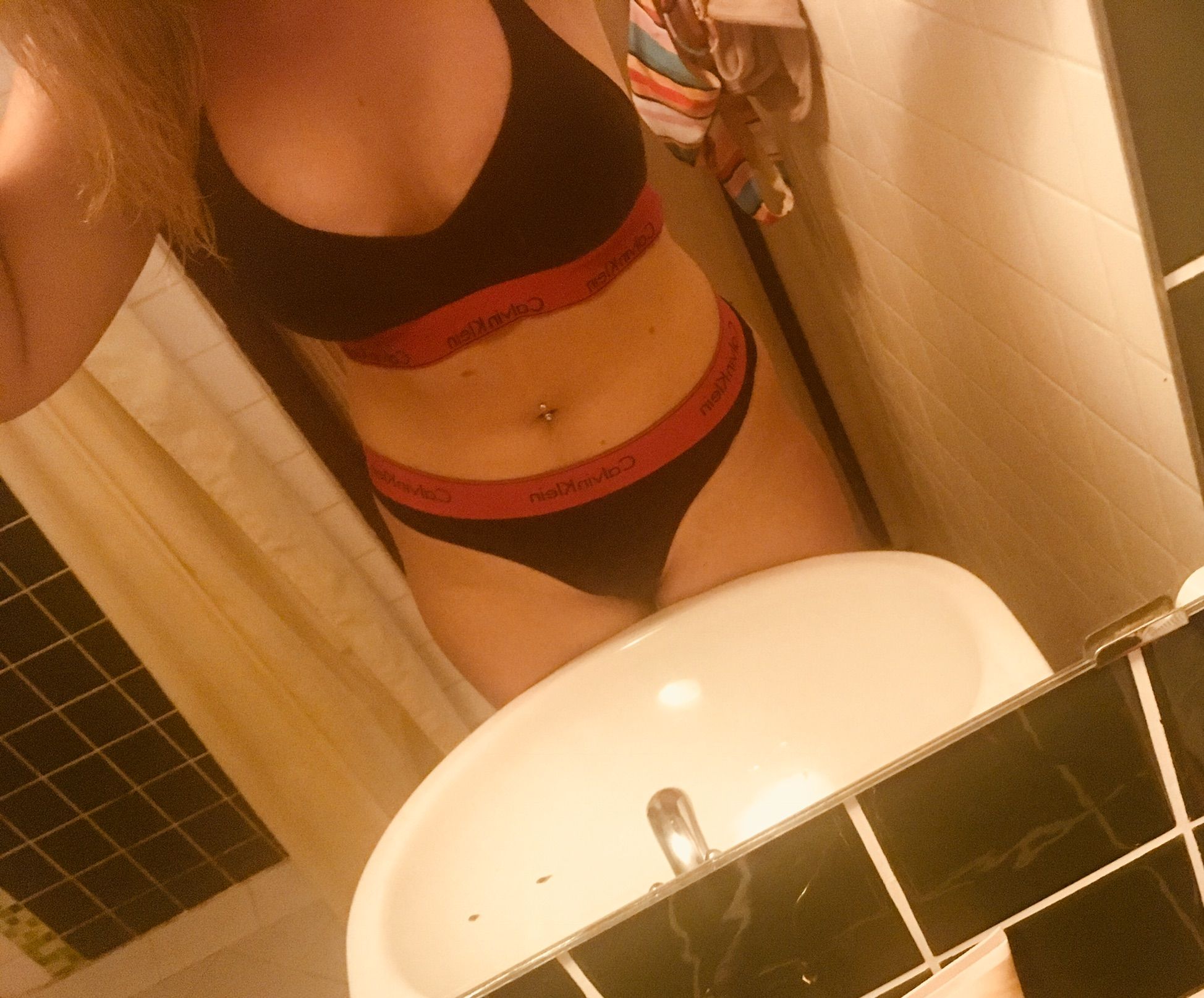 https://cdn.adultwork.com/gallery/G12/8489007.jpg