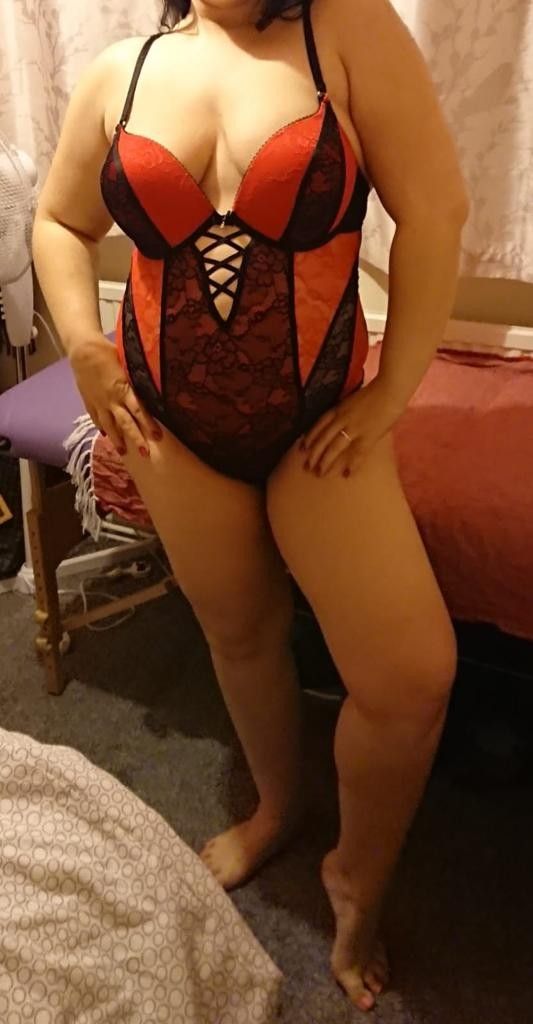 https://cdn.adultwork.com/gallery/G12/8489285.jpg