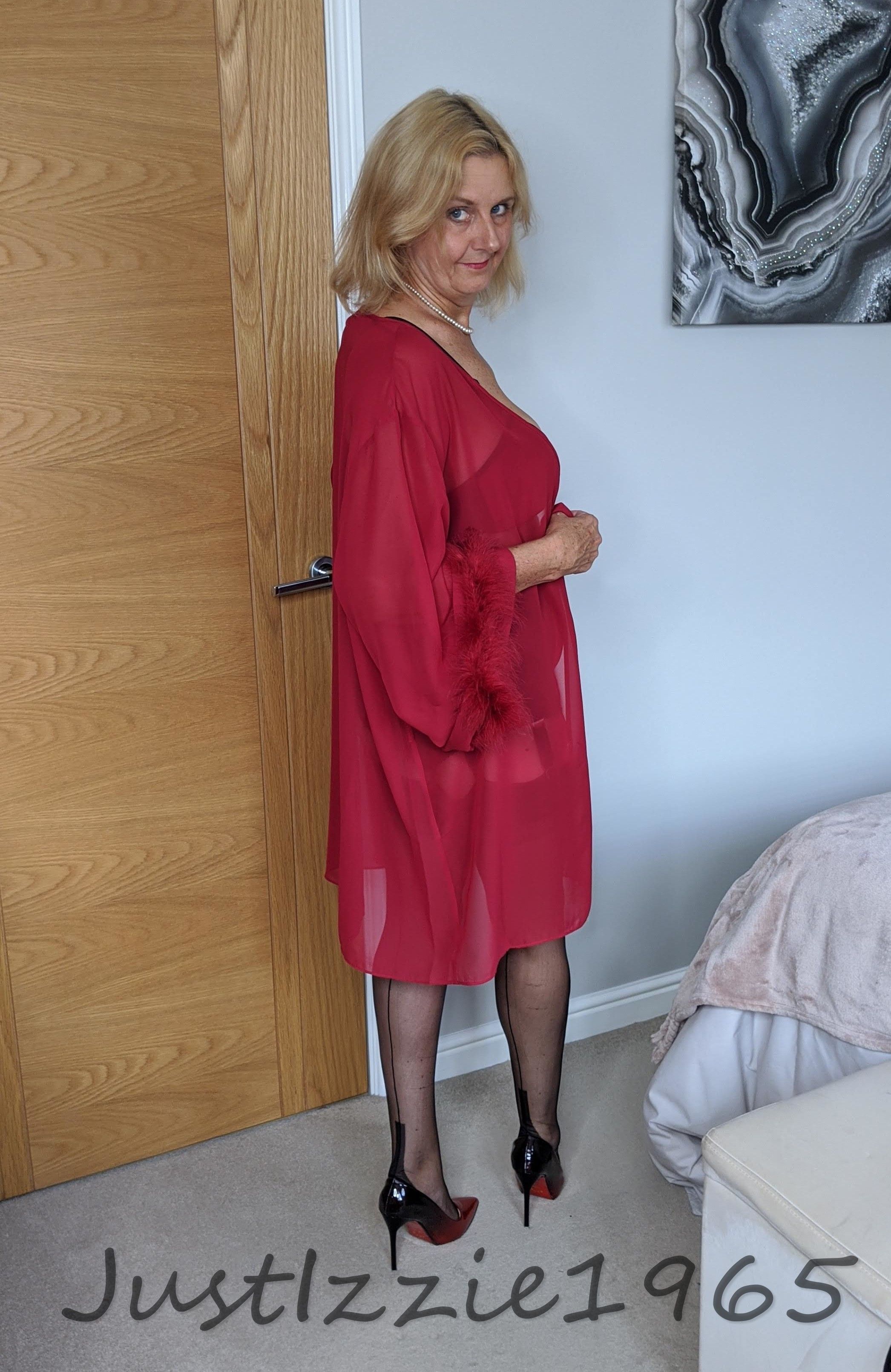 https://cdn.adultwork.com/gallery/G12/8489602.jpg