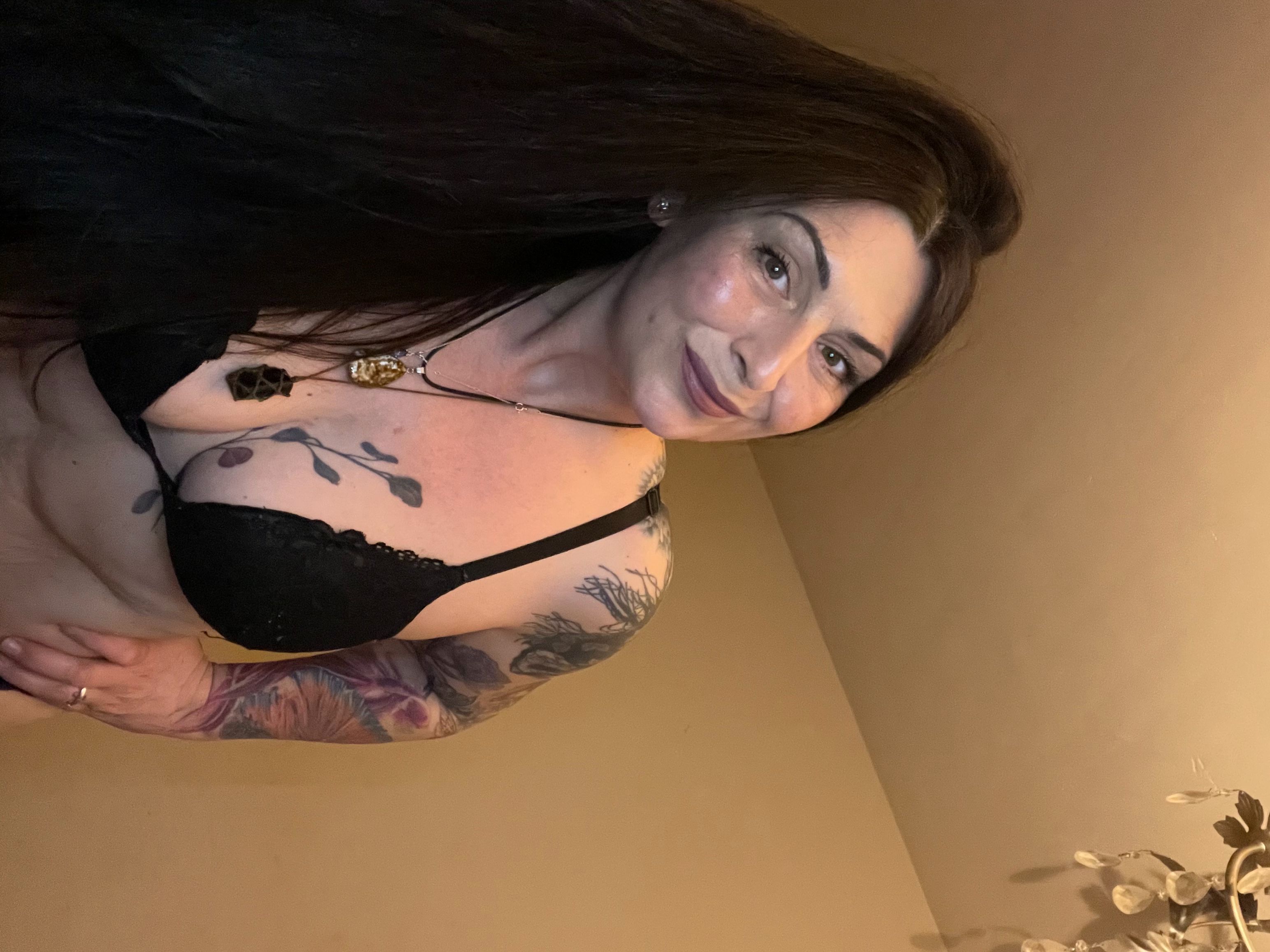 https://cdn.adultwork.com/gallery/G12/8492182.jpg