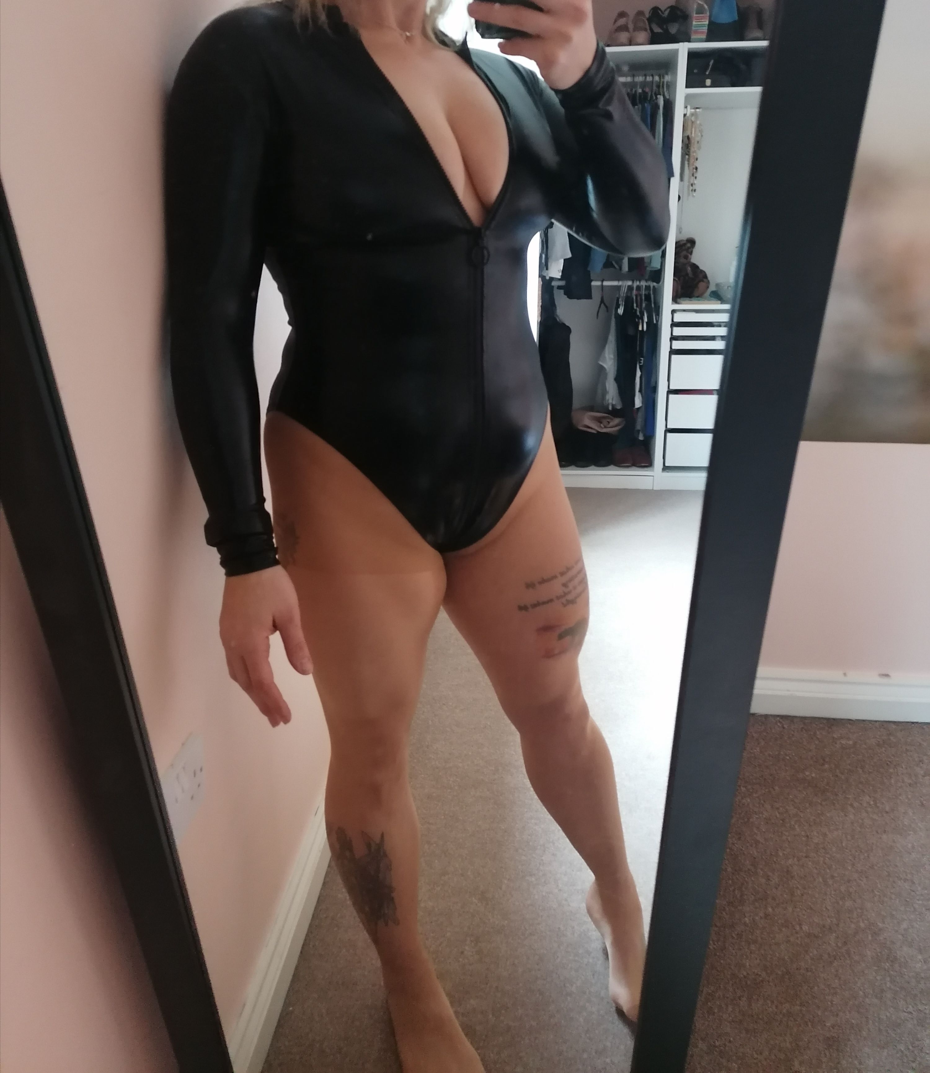 https://cdn.adultwork.com/gallery/G12/8492332.jpg