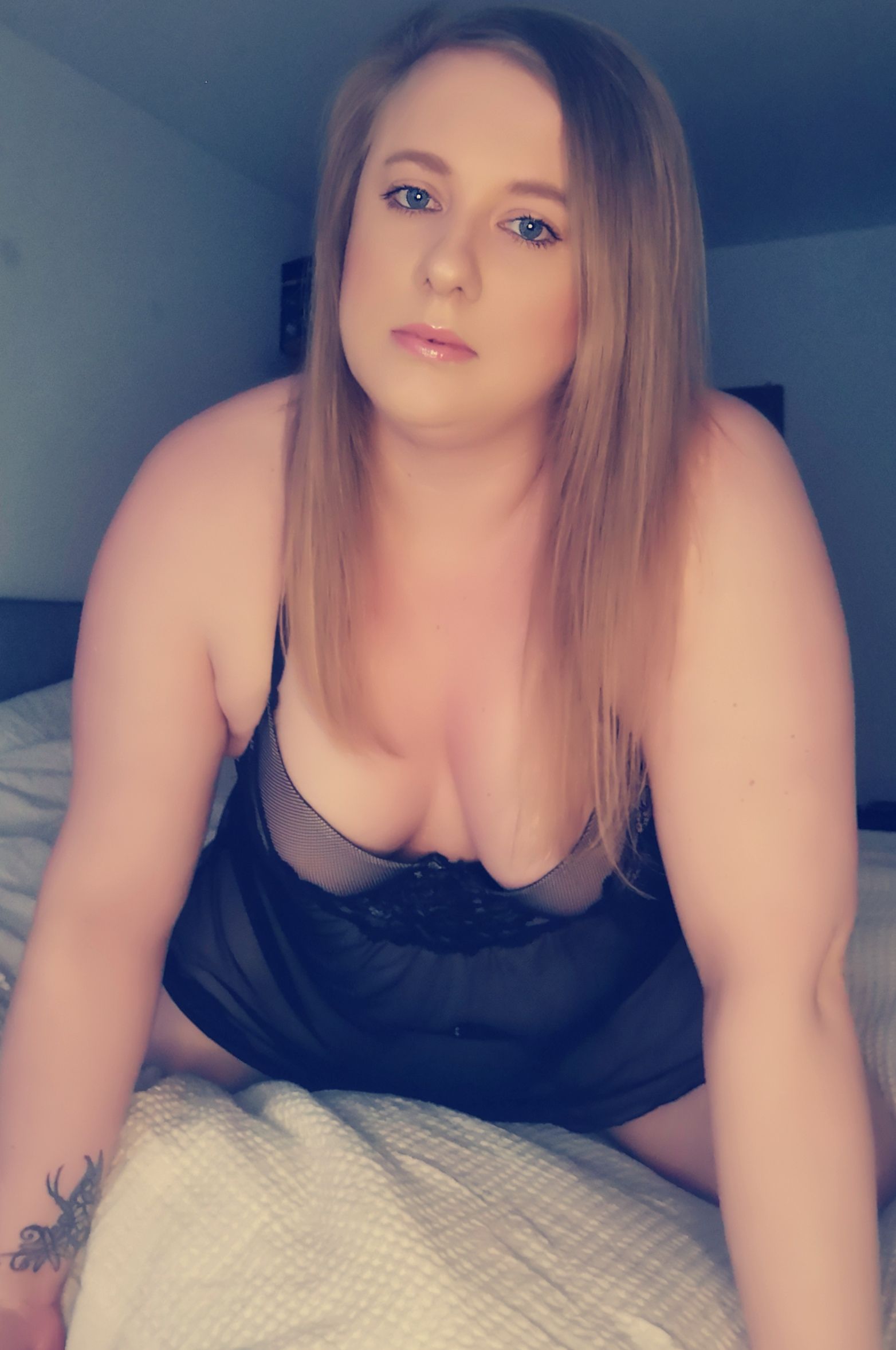 https://cdn.adultwork.com/gallery/G12/8492712.jpg