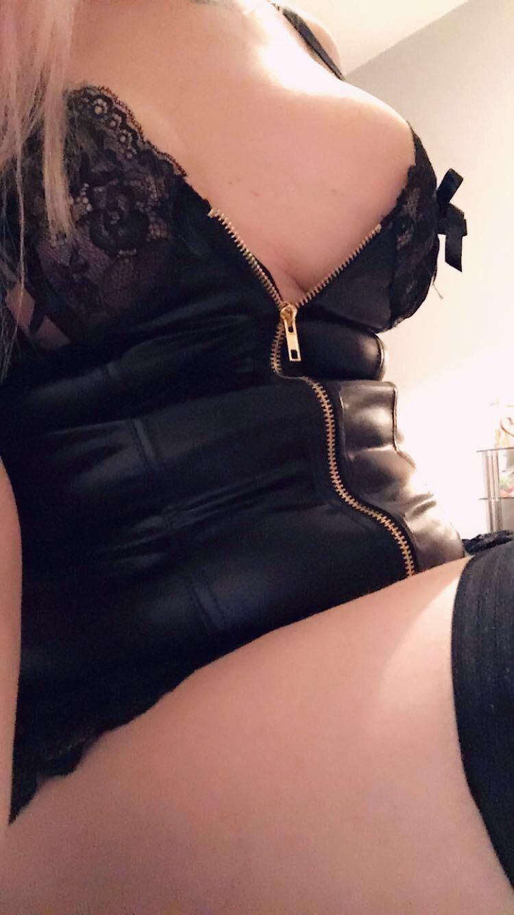 https://cdn.adultwork.com/gallery/G12/8502206.jpg